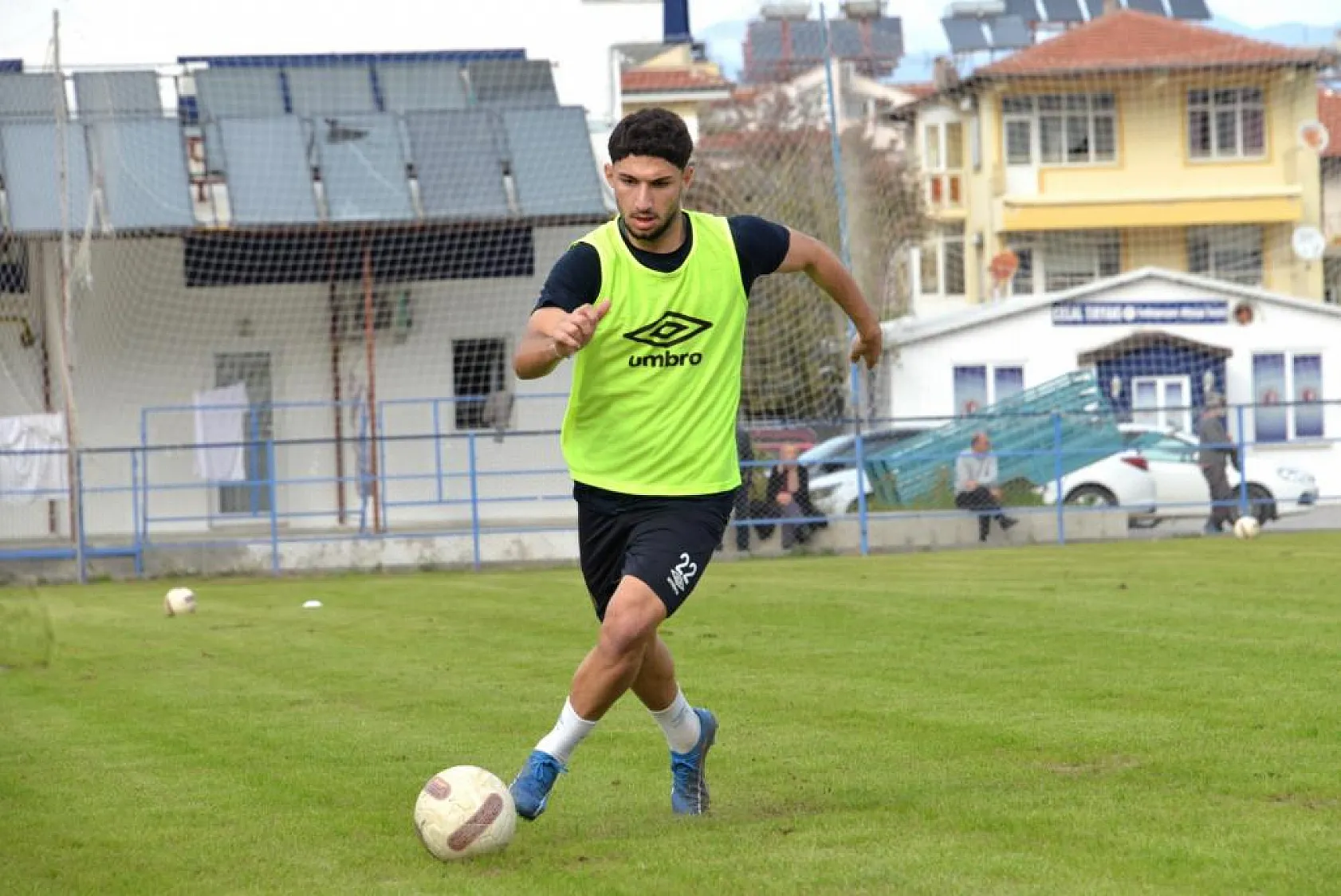 Fethiyespor'da Etimesgut Mesaisi Sürüyor