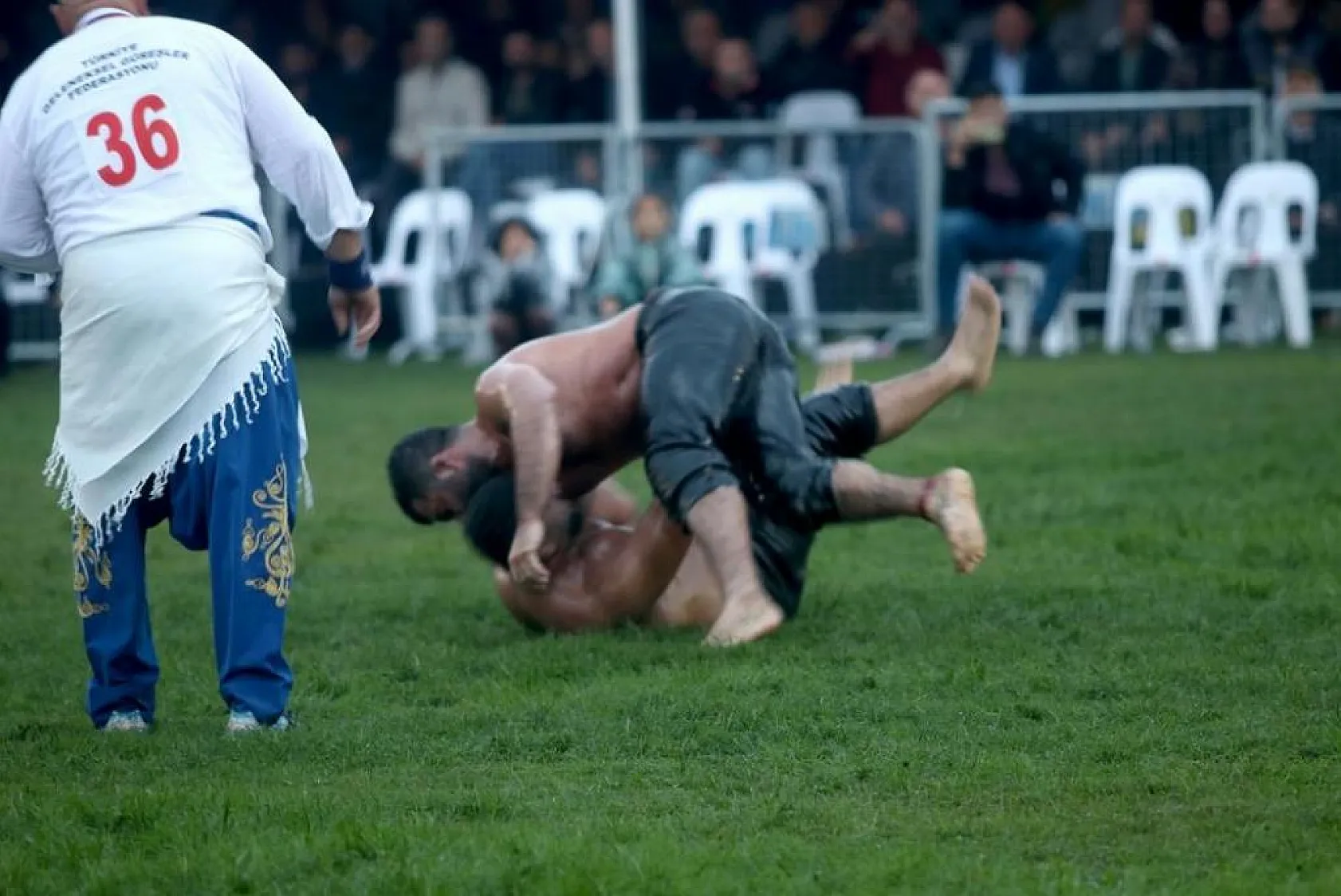 Fethiye Ramazan Çatal Yağlı Güreşlerini 'Mustafa Batu' Kazandı