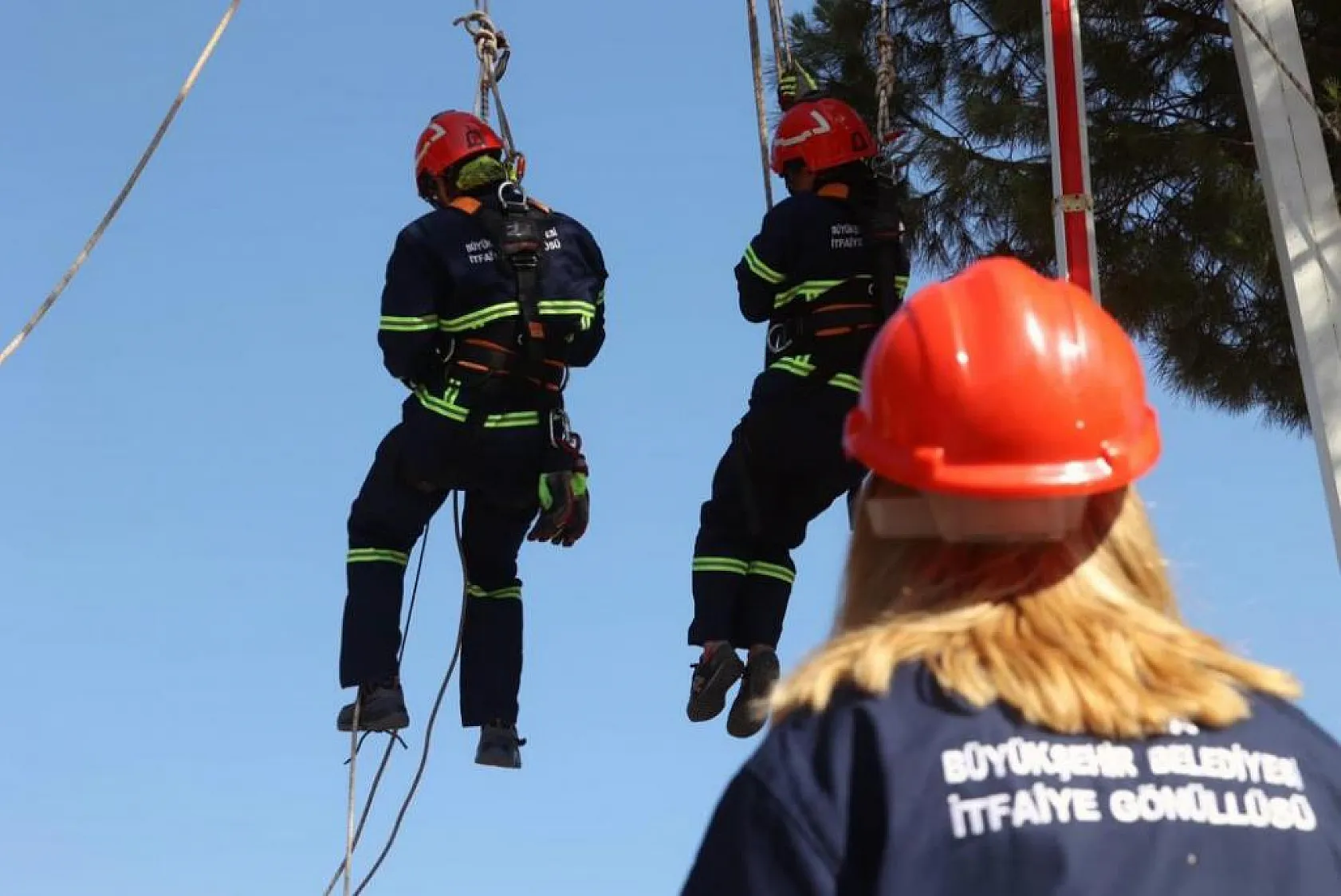 Büyükşehir itfaiyesi 319 bin 149 kişiye eğitim verdi