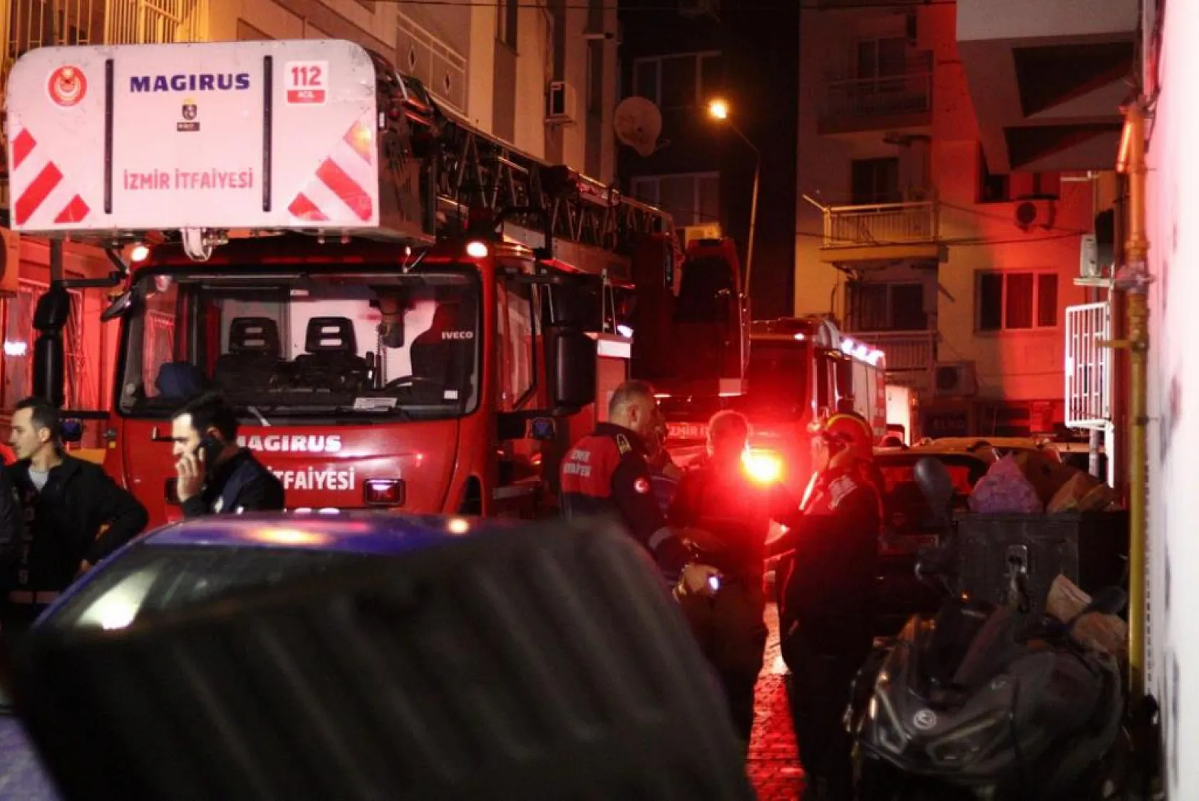 Apartman dairesi alevler içinde kaldı: 1 kişi hayatını kaybetti, 3 yaralı