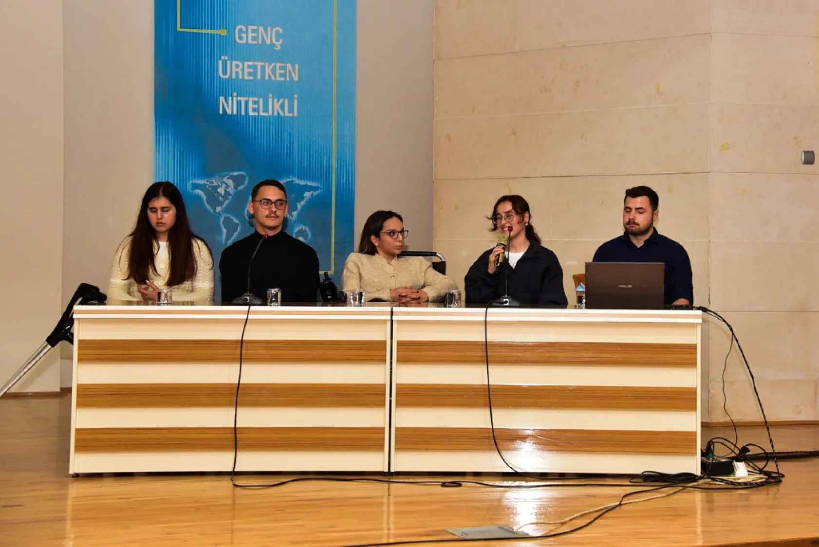MSKÜ'de 'Söz Sırası Bizde' paneli özel öğrenciler hayat hikayelerini paylaştı