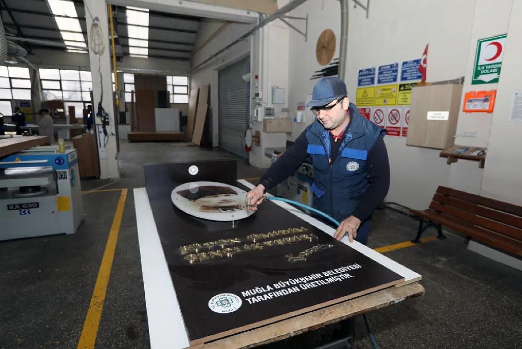 Muğla Büyükşehir Marangoz Atölyesi ile Yüzde 69 Tasarruf Etti