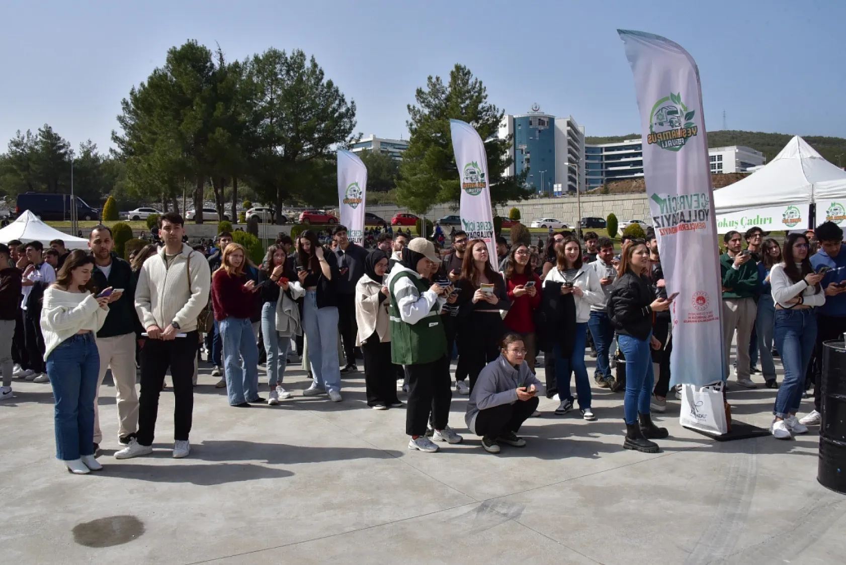 Çevre Tırı MSKÜ'de öğrencilerle buluştu