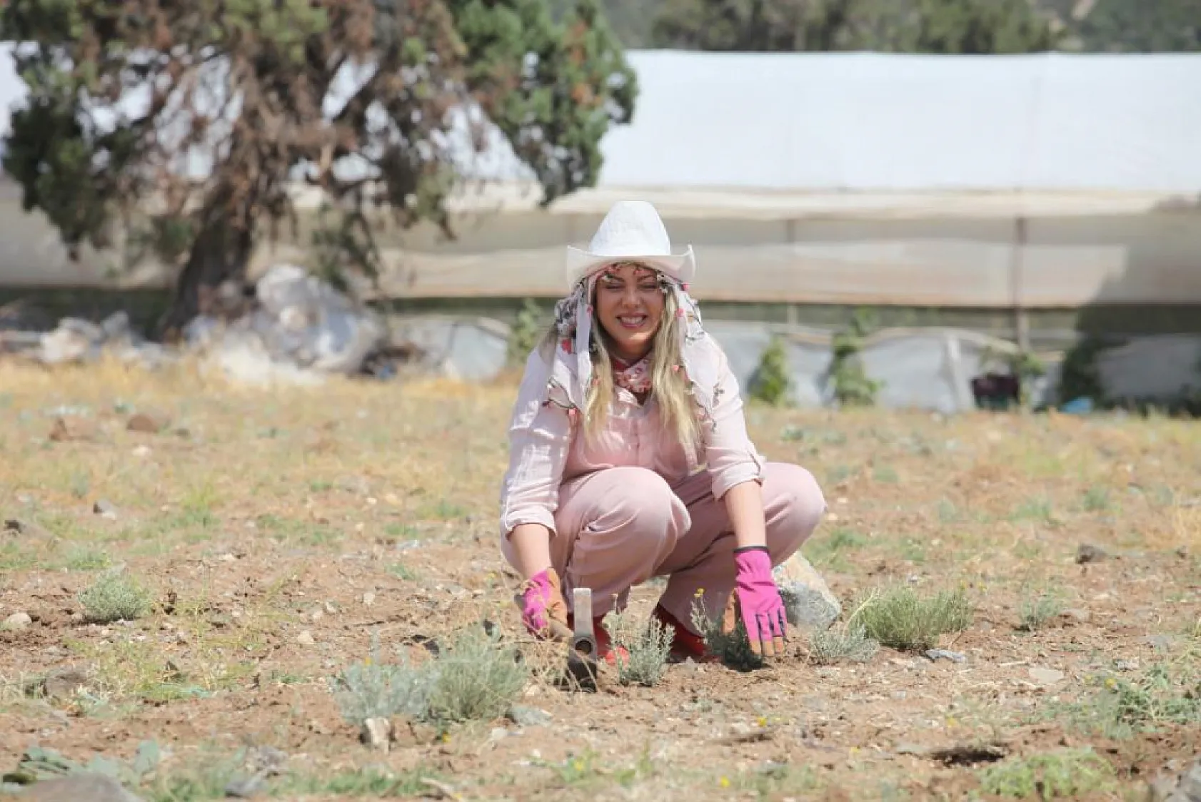 Askeri antropologdan 'Toprağınızı yabancılara satmayın' uyarısı