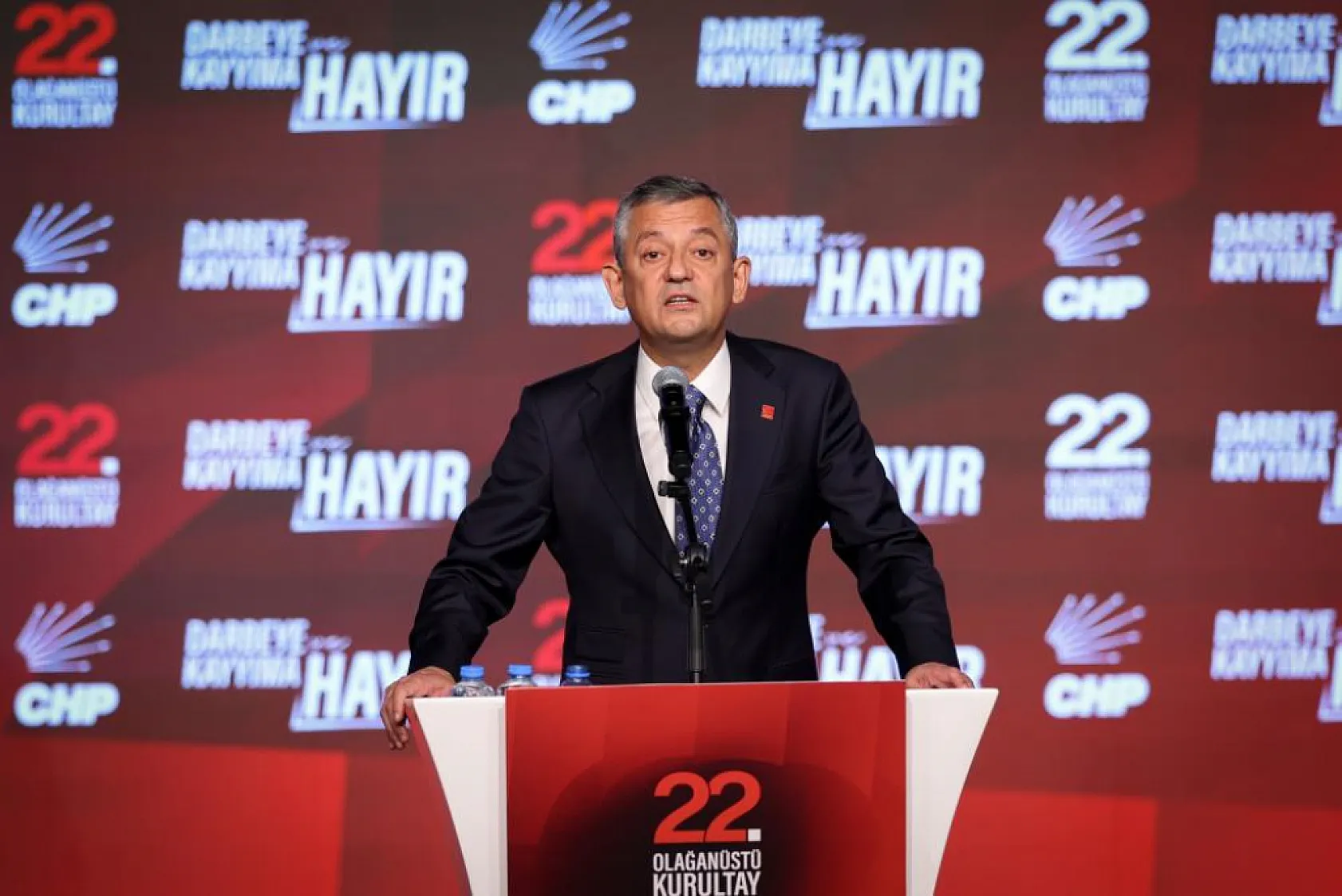 Özgür Özel, yeniden CHP Genel Başkanı seçildi