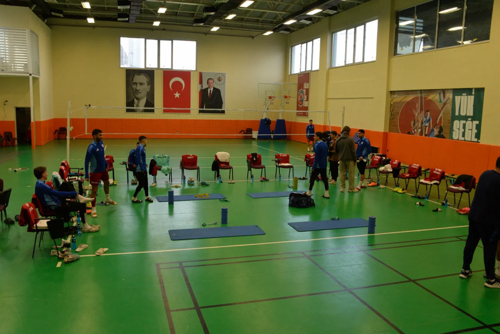 Fethiyespor'da Tribün Sorunu: 7 Aydır Yıkılmadı