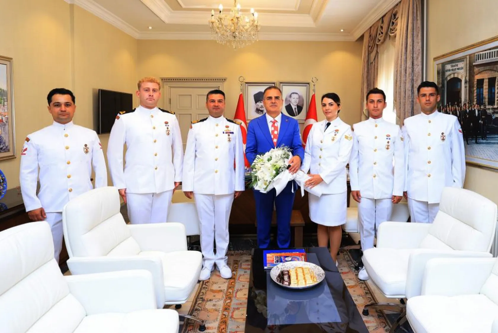 Sahil Güvenlik Komutanı'ndan Vali Akbıyık'a ziyaret