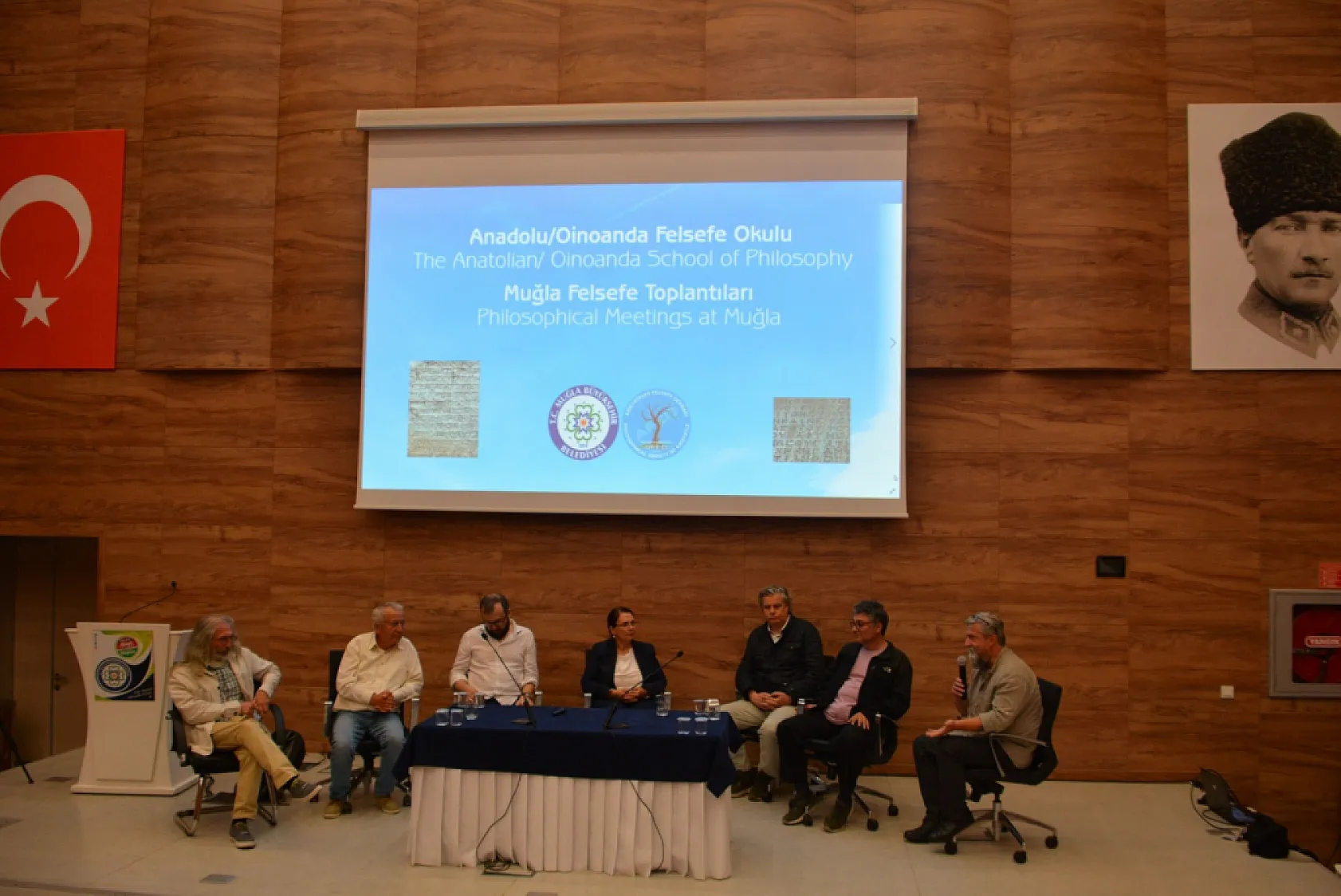 Büyükşehir'in Felsefe ve Yaşam Akademisi Yerel Yönetimlerde Bir İlk Olarak Dikkat Çekiyor