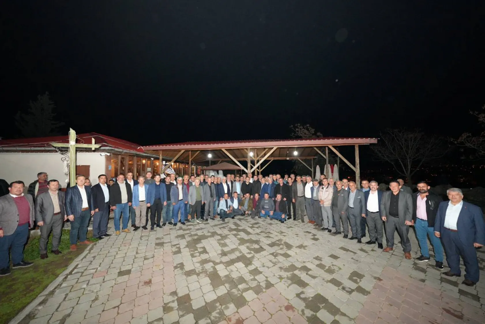 Başkan Akdenizli, Muhtarlar ve STK'lar İle İftarda Buluştu