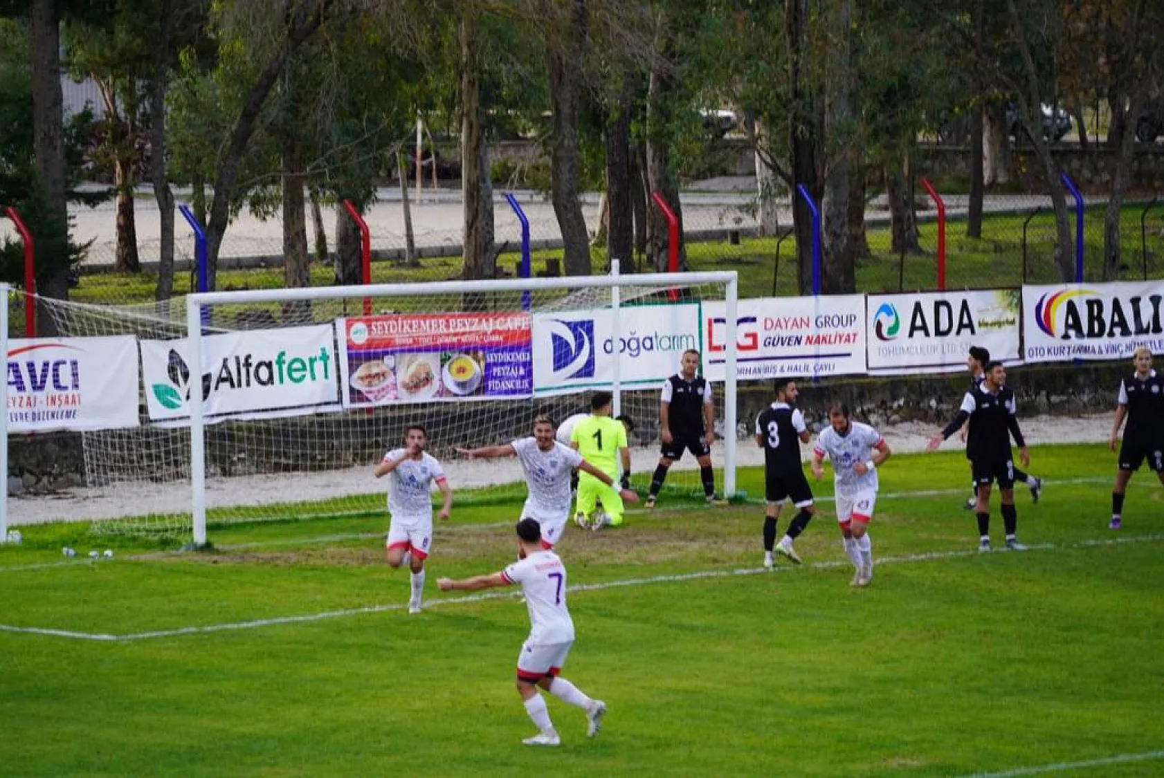 Seydikemerspor Evinde Kazandı