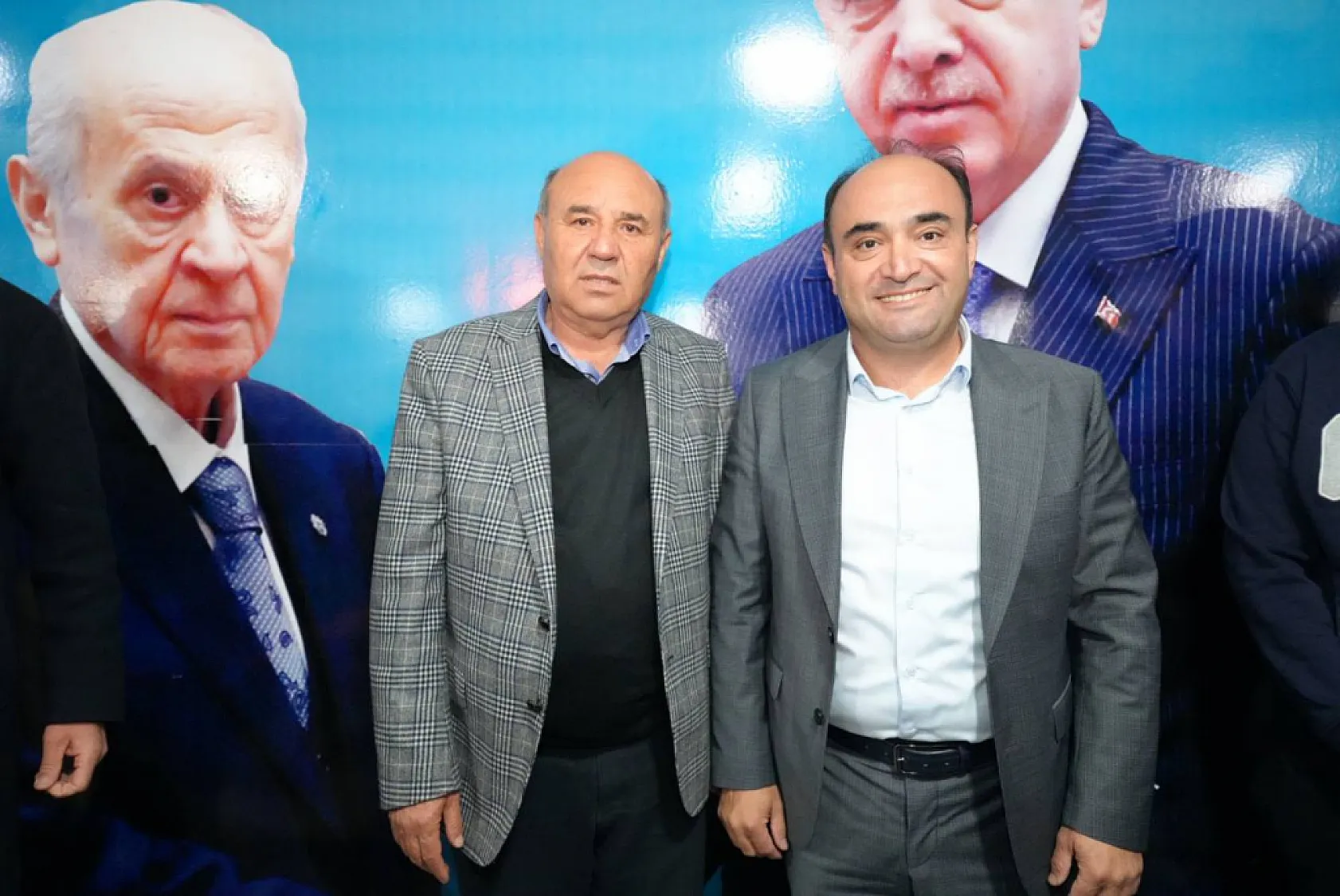 Başkan Akdenizli'den Milletvekili Otgöz'e Süpriz Doğum Günü