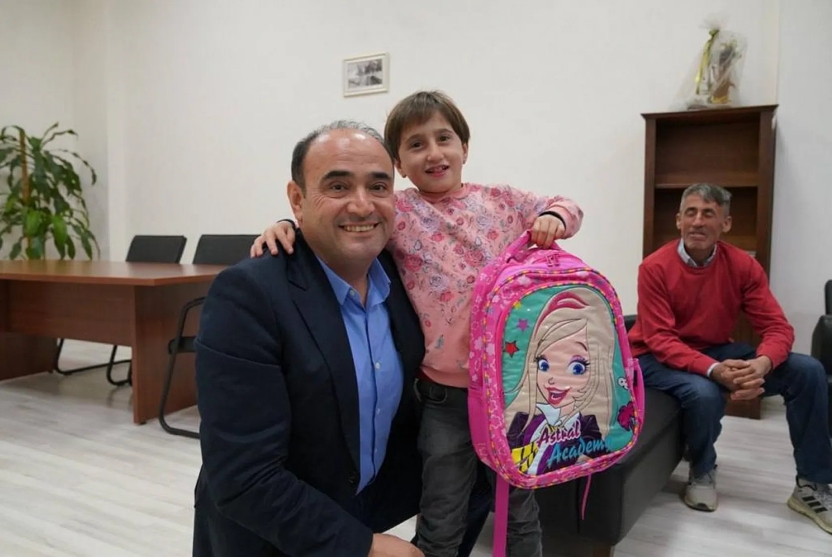 Minik Arzunur'un Hayalini Başkan Akdenizli Gerçekleştirdi