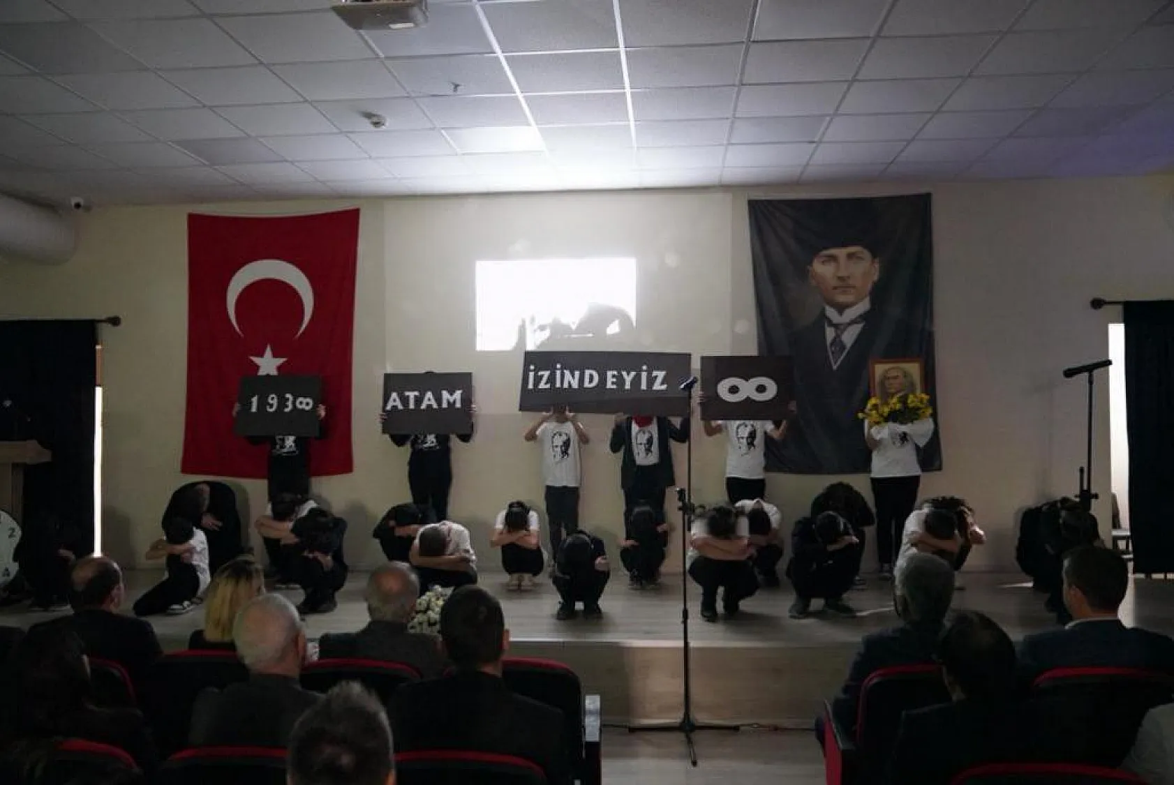 Seydikemer, Ata'sını Özlemle Andı