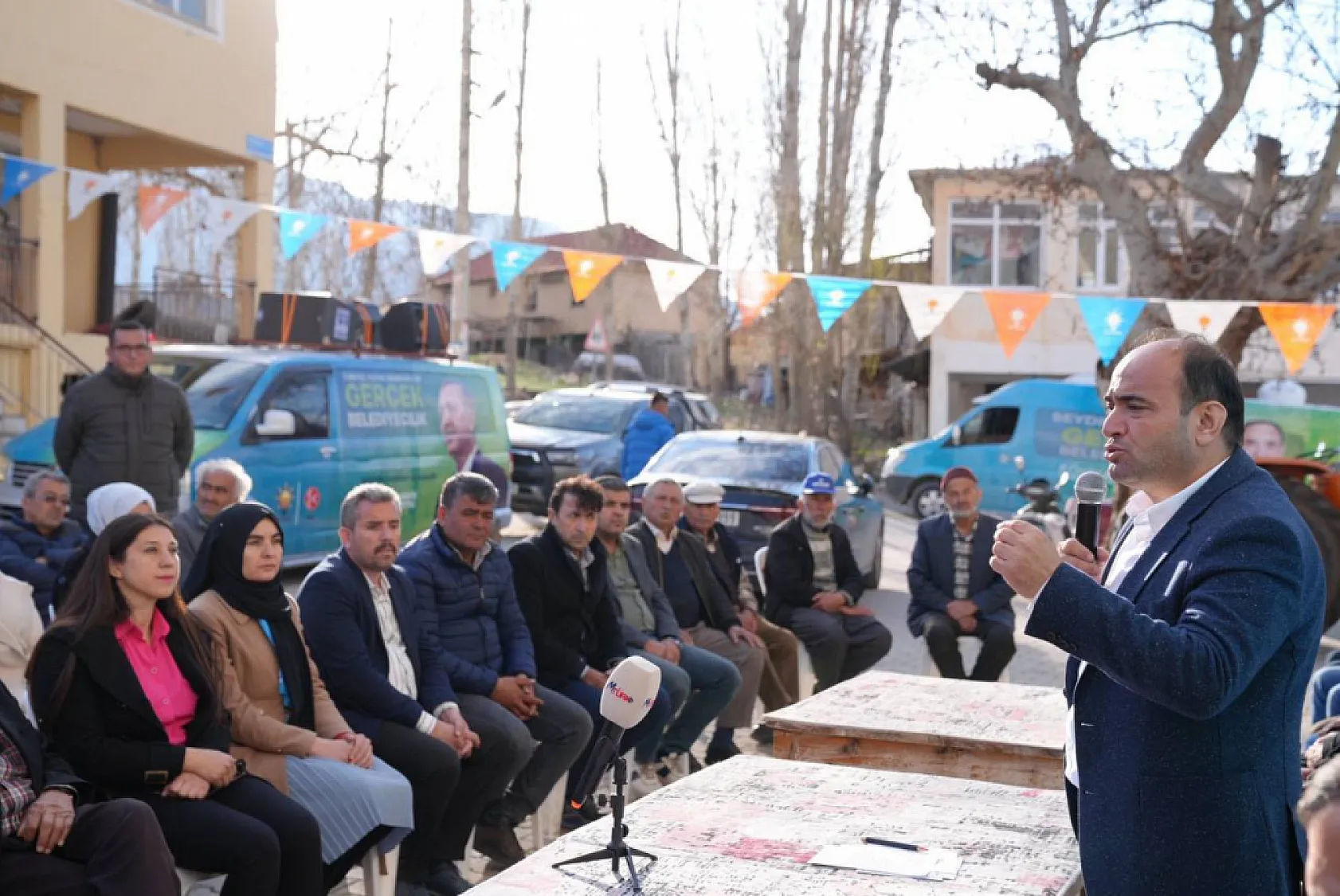 Akdenizli, Seçim Çalışmalarına Yayla Mahallelerinde Devam Etti