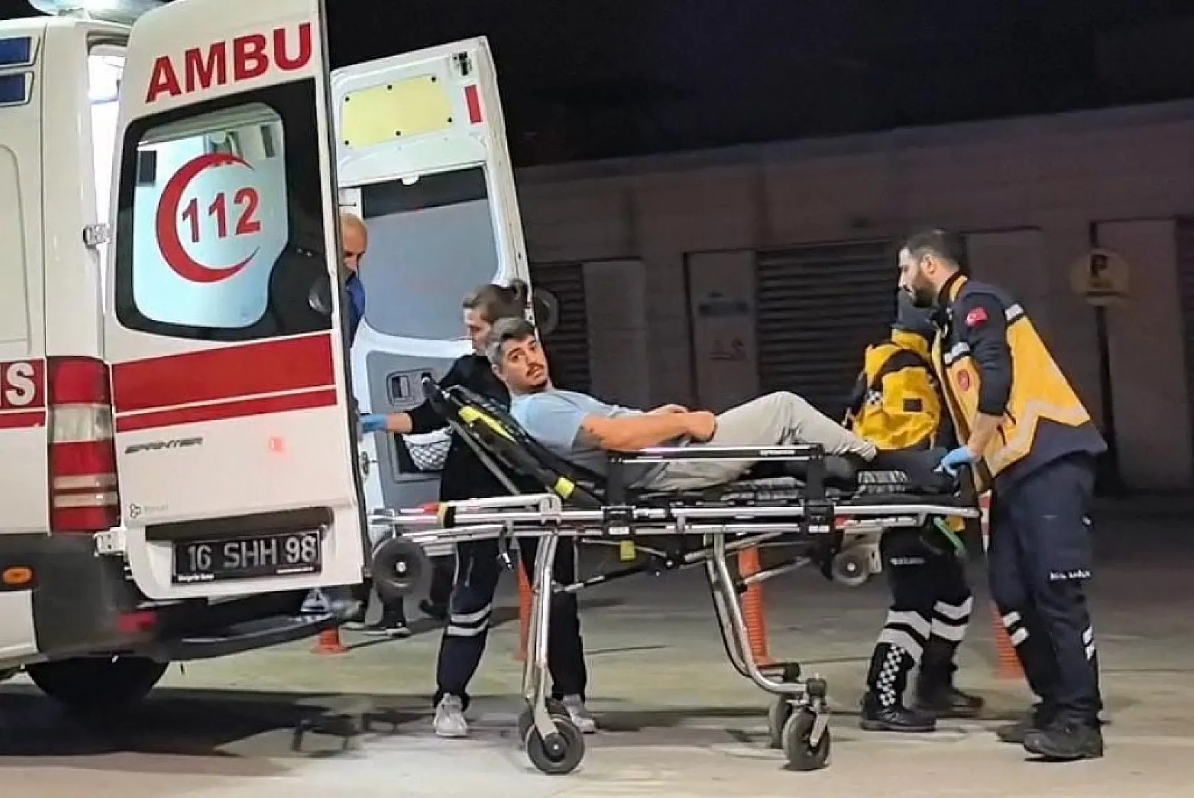 Direksiyon başında epilepsi geçiren sürücü kaza yaptı