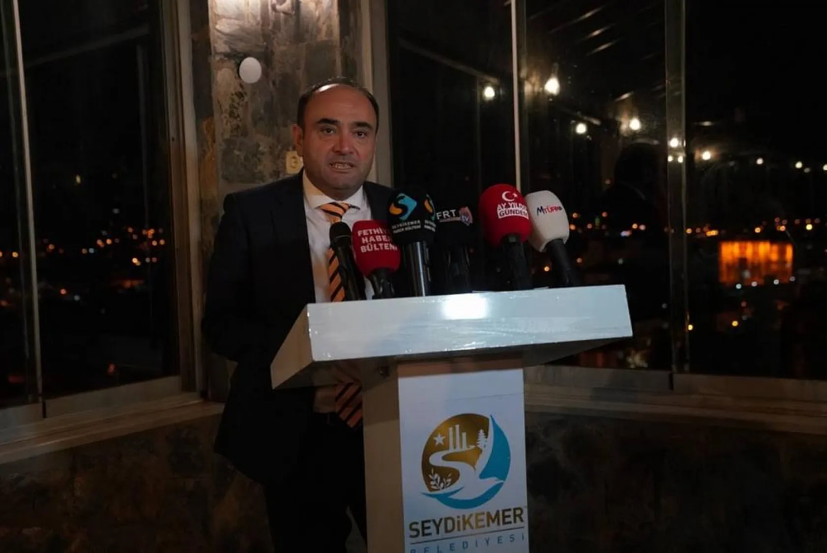 Başkan Akdenizli, Gazetecilerle Buluştu