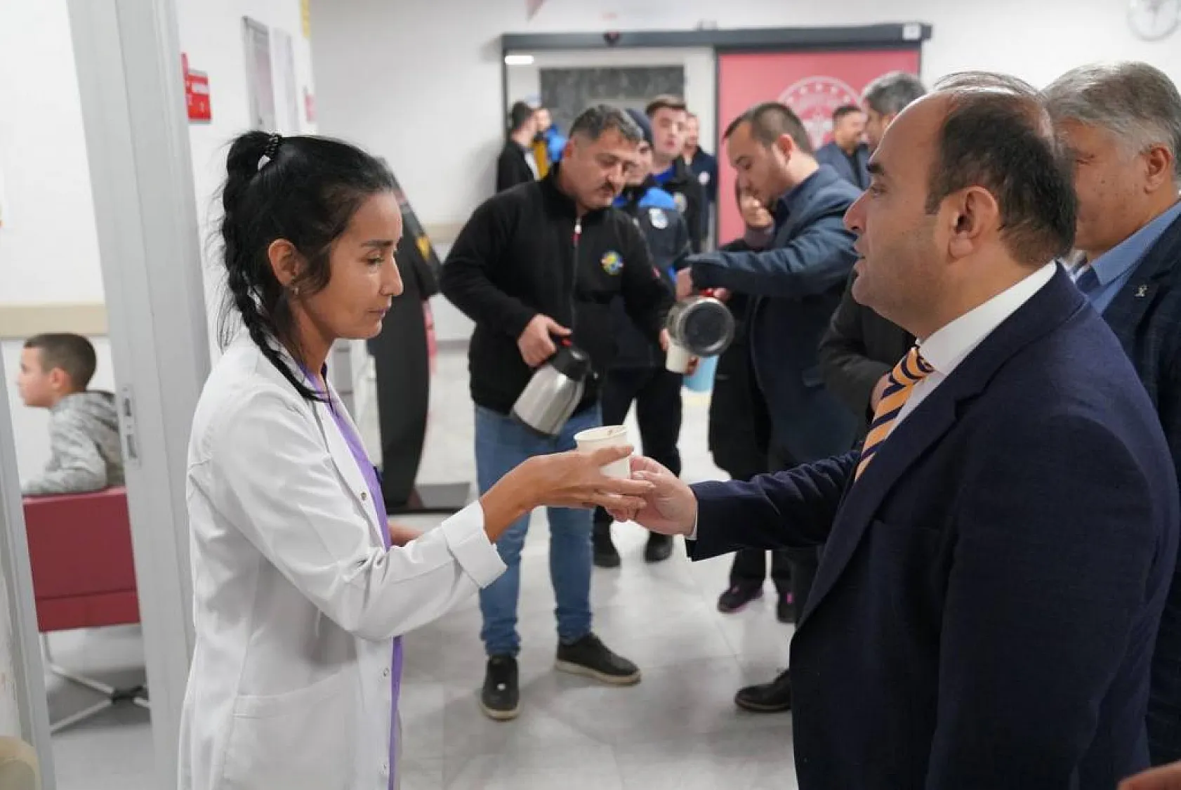 Başkan Akdenizli'den İçleri Isıtan Davranış
