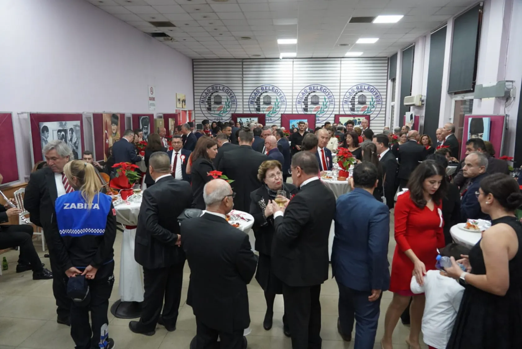 'Cumhuriyet Balosu' Coşkusu