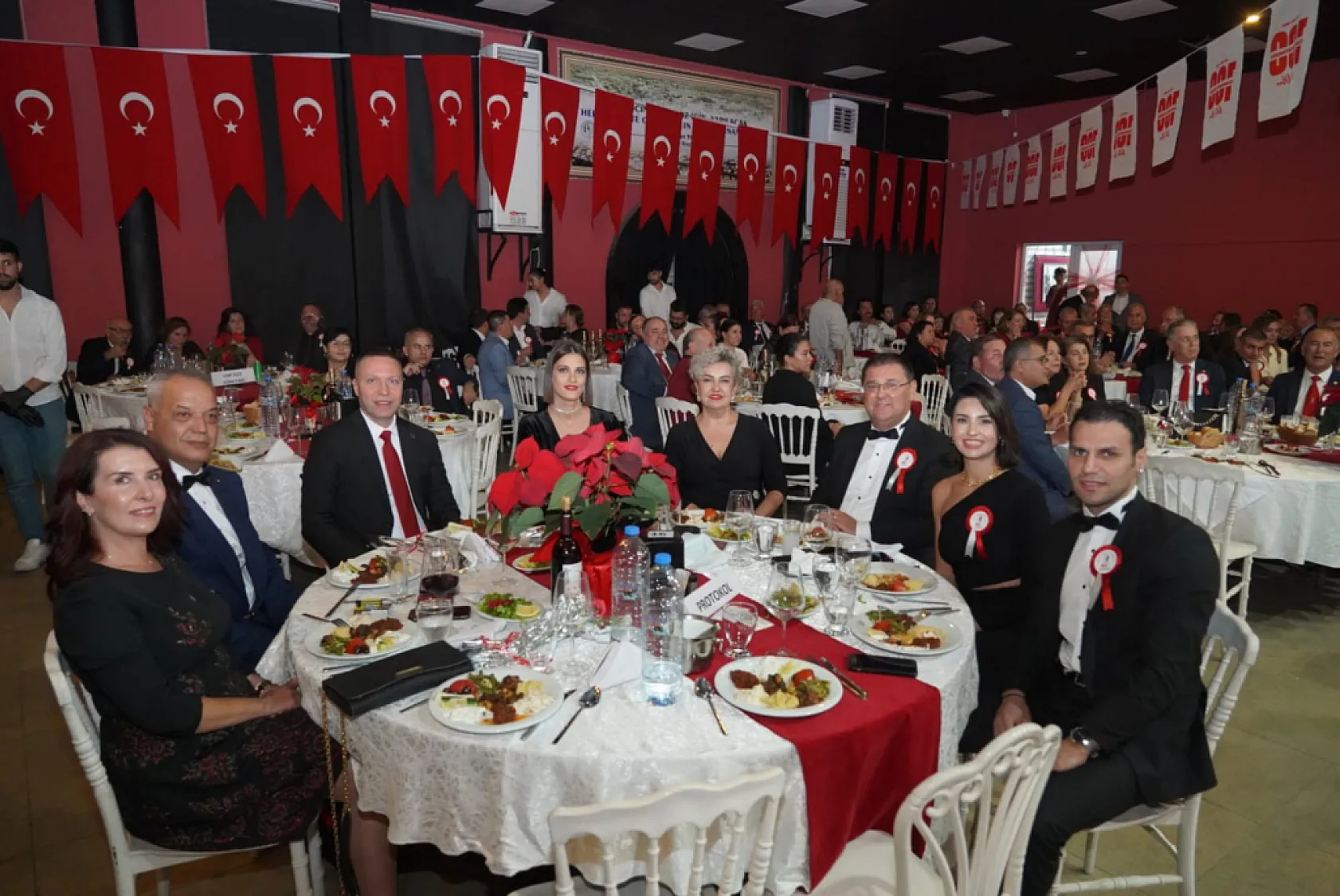 'Cumhuriyet Balosu' Coşkusu