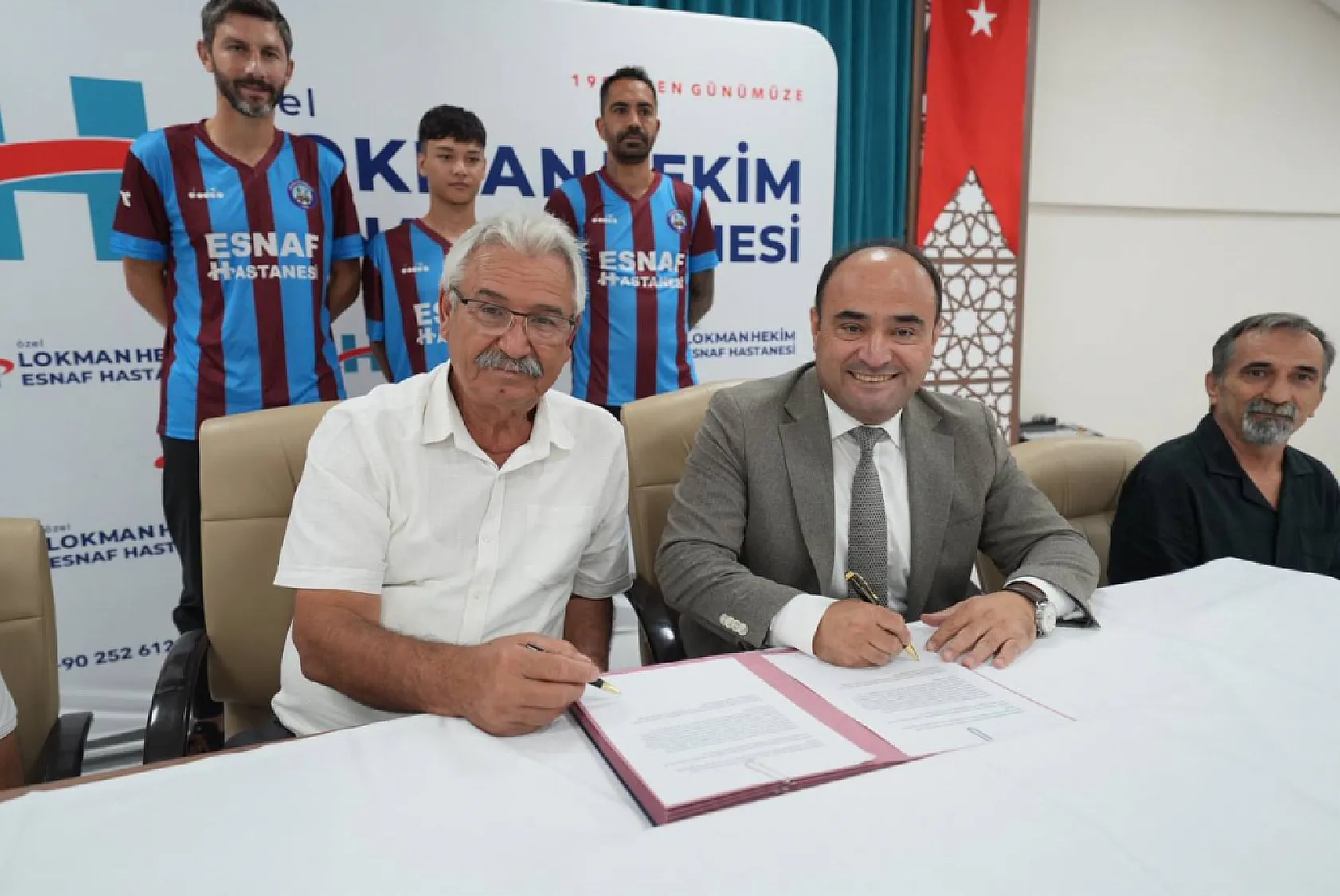 Seydikemerspor'un Ana Sponsoru Özel Lokman Hekim Esnaf Hastanesi Oldu