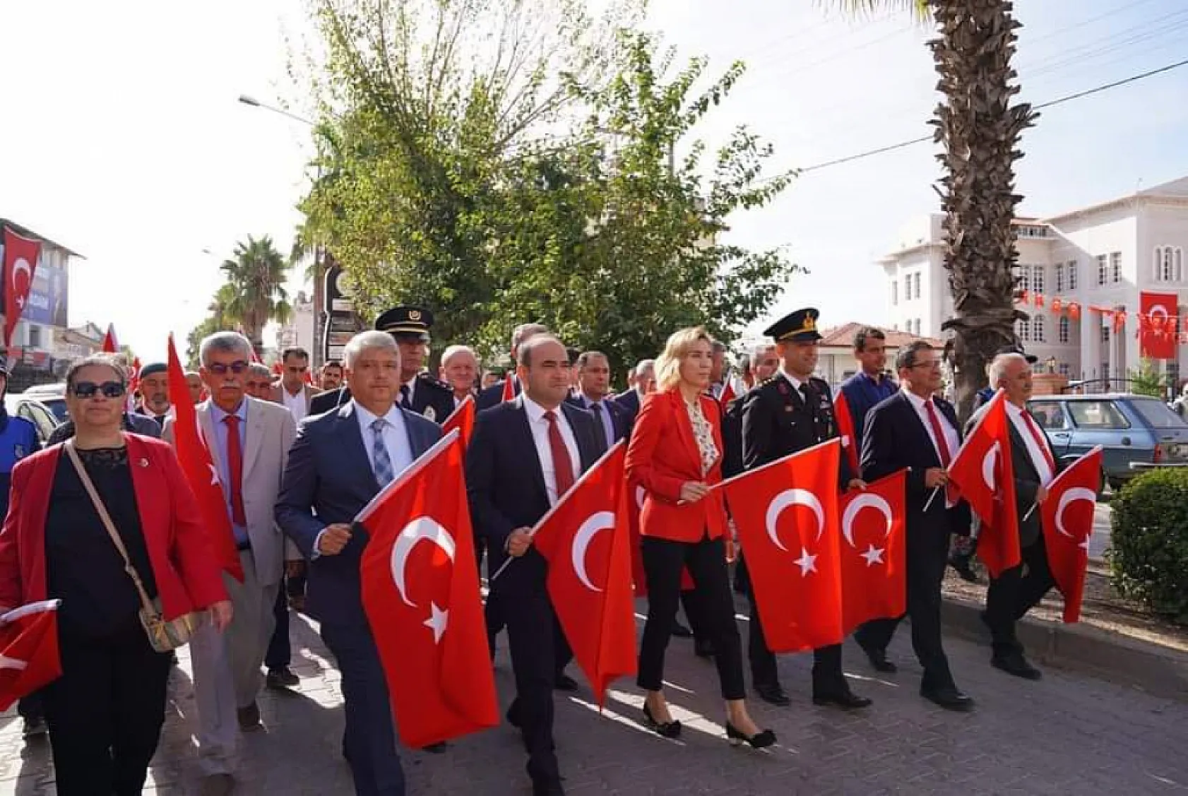 Seydikemer'de 100 Metrelik Türk Bayrağı İle Cumhuriyet Kutlaması