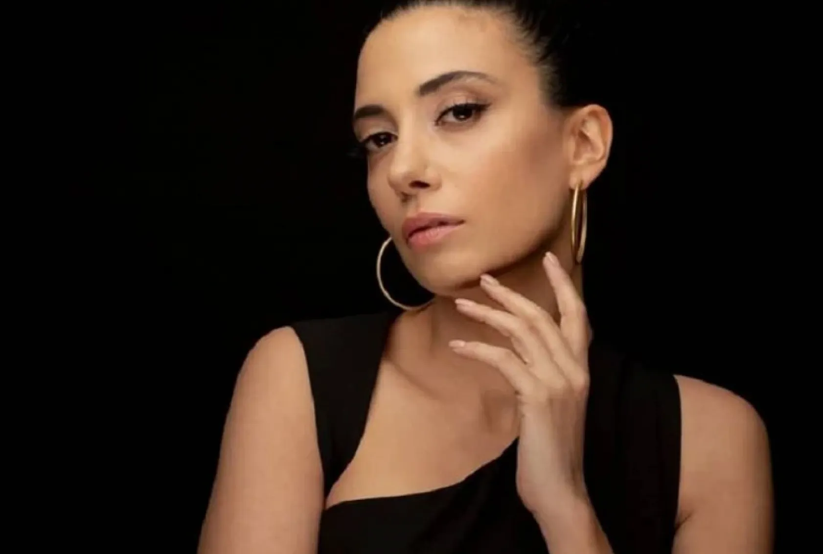 Kızılcık Şerbeti'nin Nursema'sı Ceren Karakoç'tan canlı yayında spoiler!