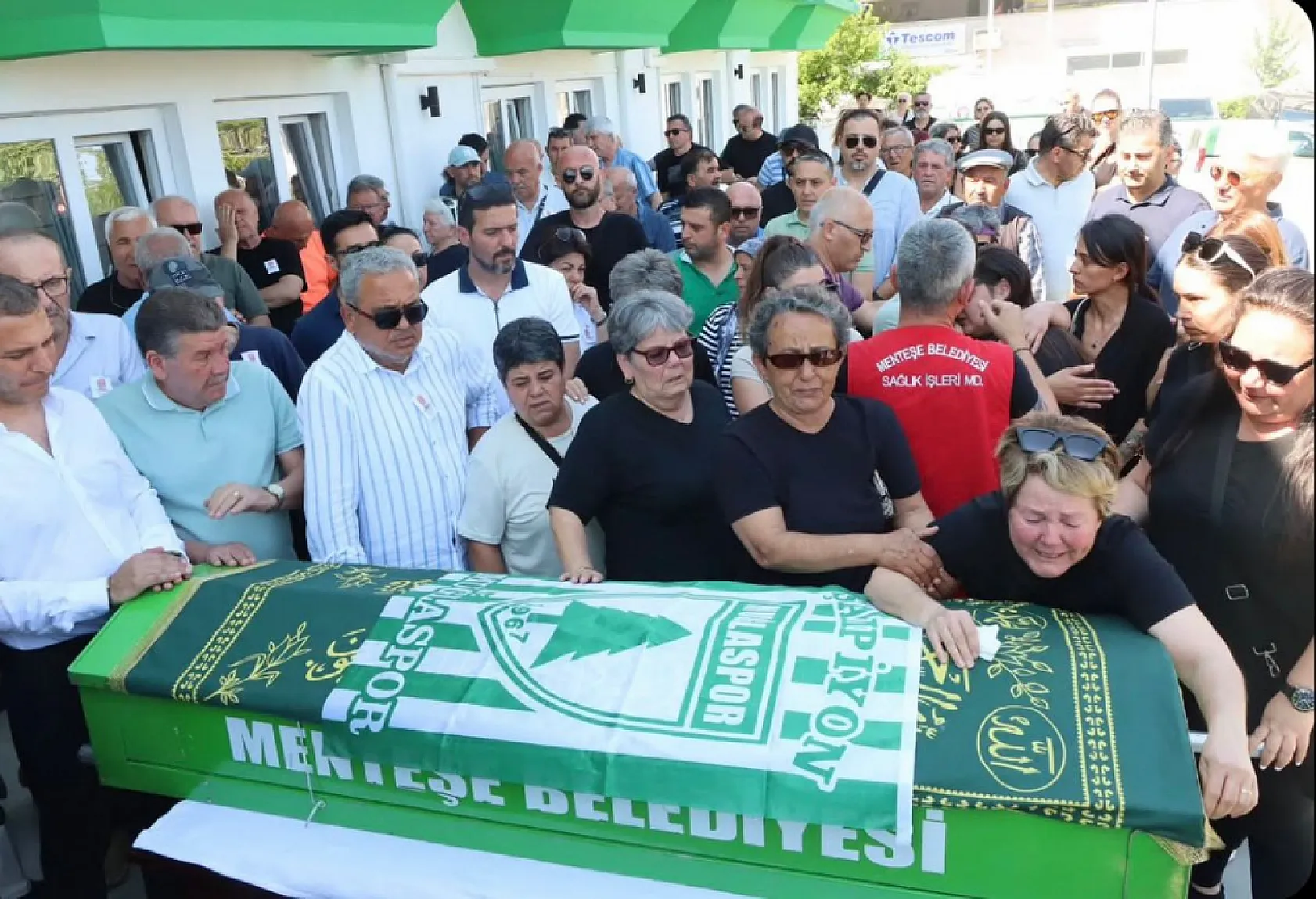 Muğlaspor emektarı Akın Çavaş son yolculuğuna uğurlandı