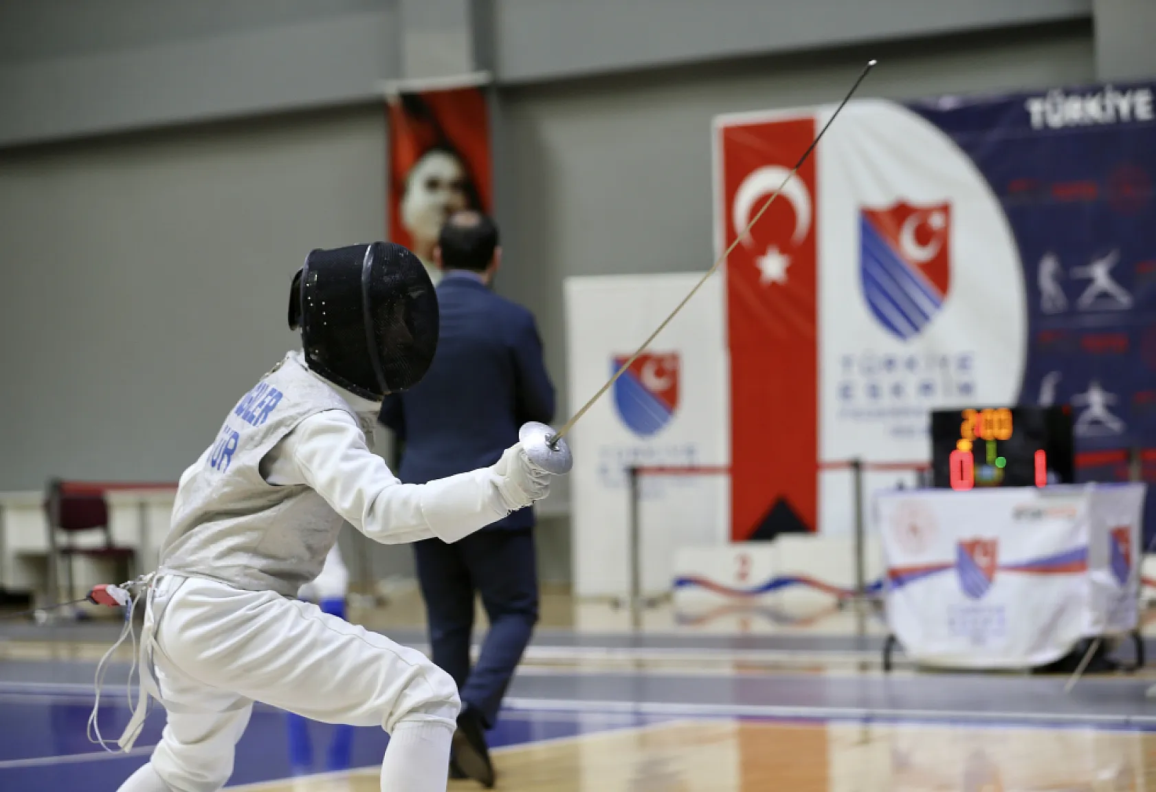 Eskrim Federasyonu Başkanı Karataş Fethiye'de sporcularla buluştu