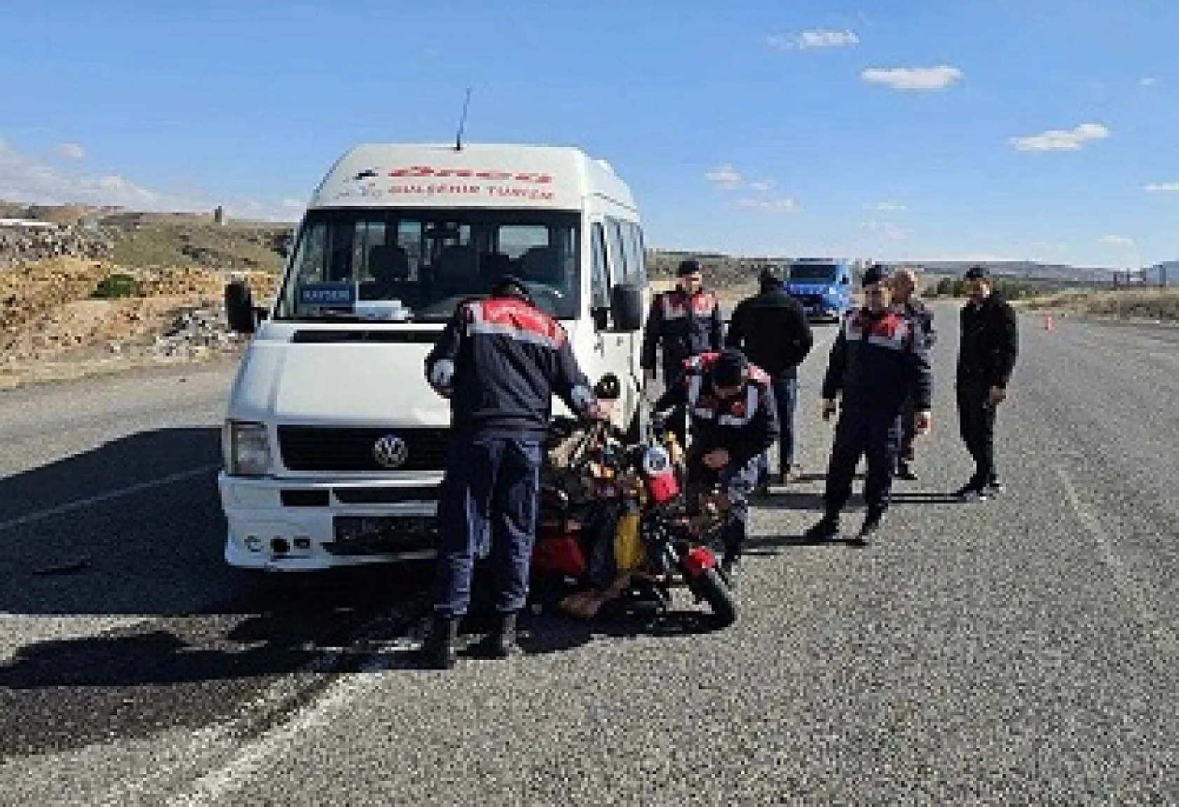 U dönüşü yapan motosikletliye çarptı, motosiklet sürücüsü öldü