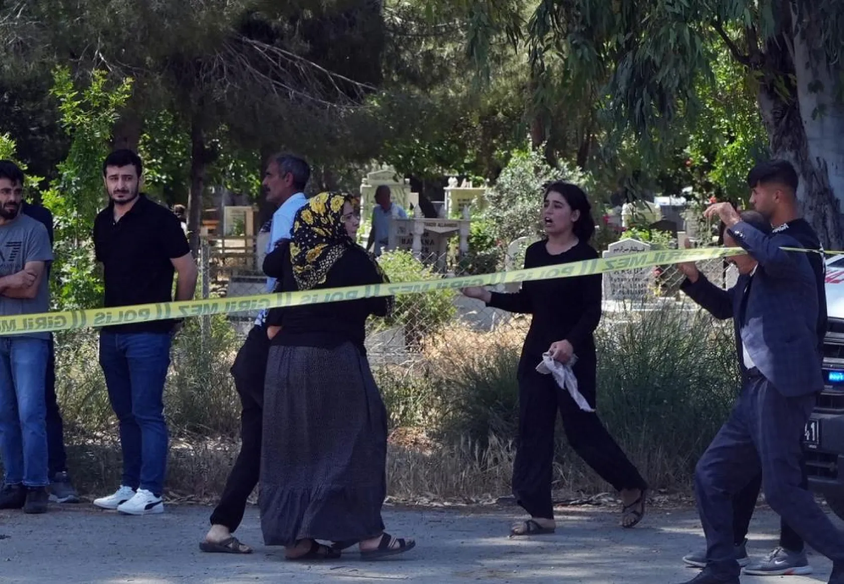 Korkunç cinayet: Müşterilerine çilek satarken silahlı saldırıya uğradı