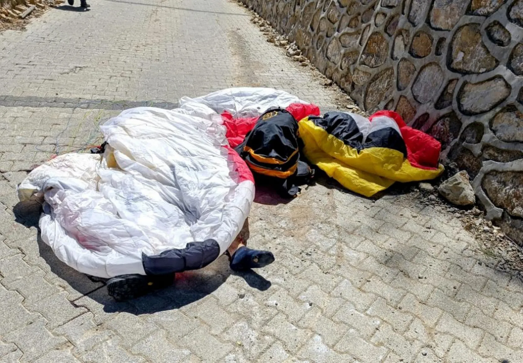 Fethiye Ölüdeniz'de Paraşüt Kazası: İsviçreli Turist Hayatını Kaybetti