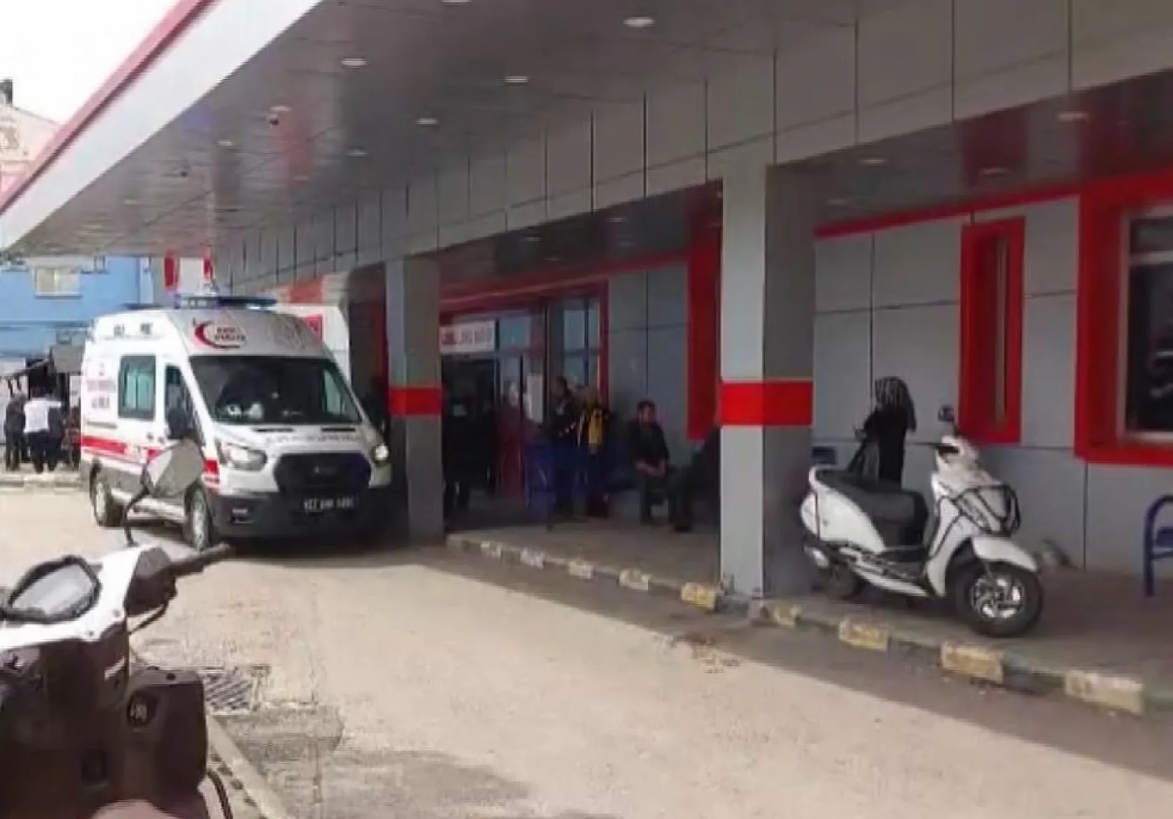 Fıstık bahçesine uçan otomobil can aldı! 19 yaşındaki genç kız hayatını kaybetti