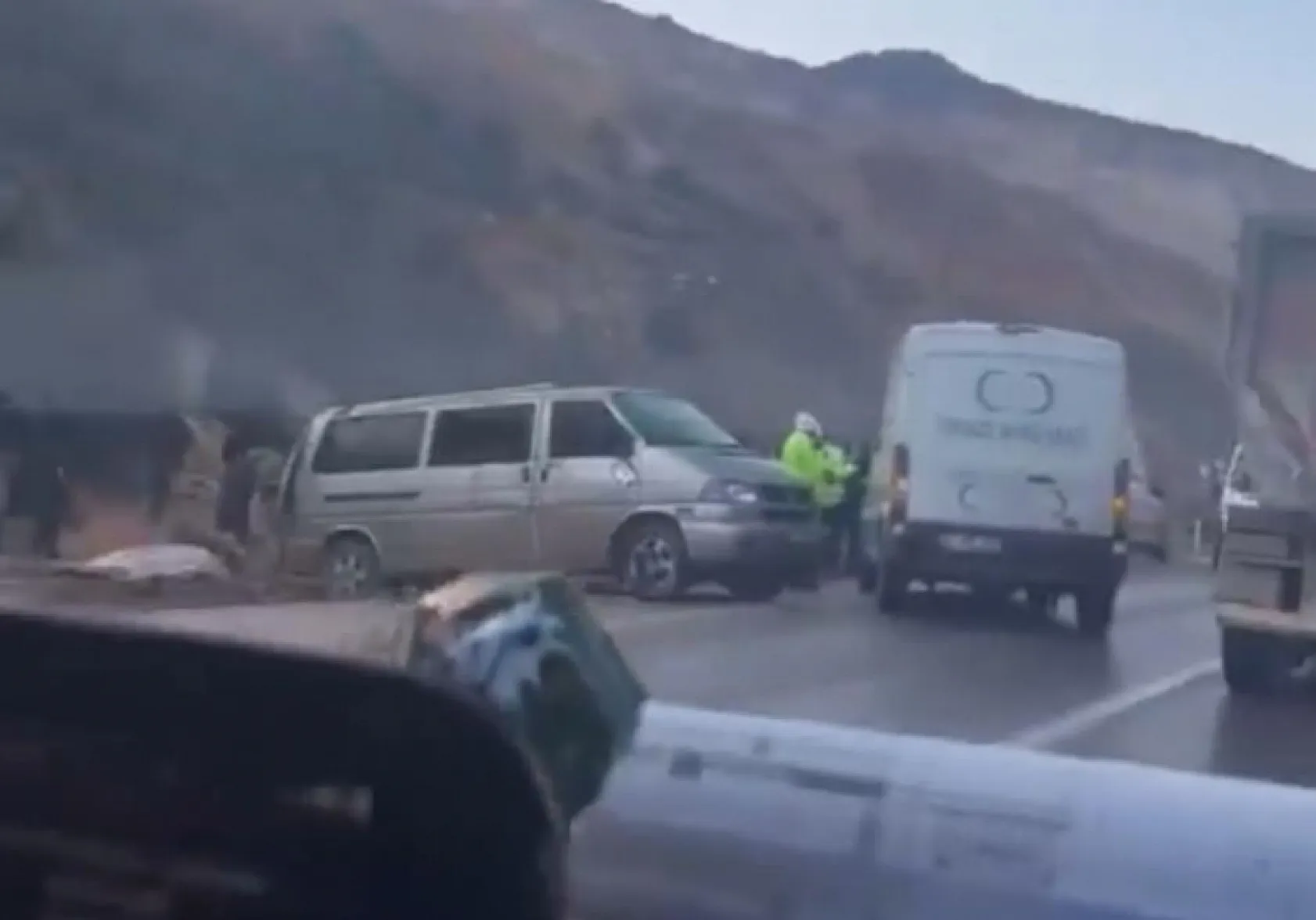 Babasının hayatını kaybettiği yolda yaşamını yitirdi