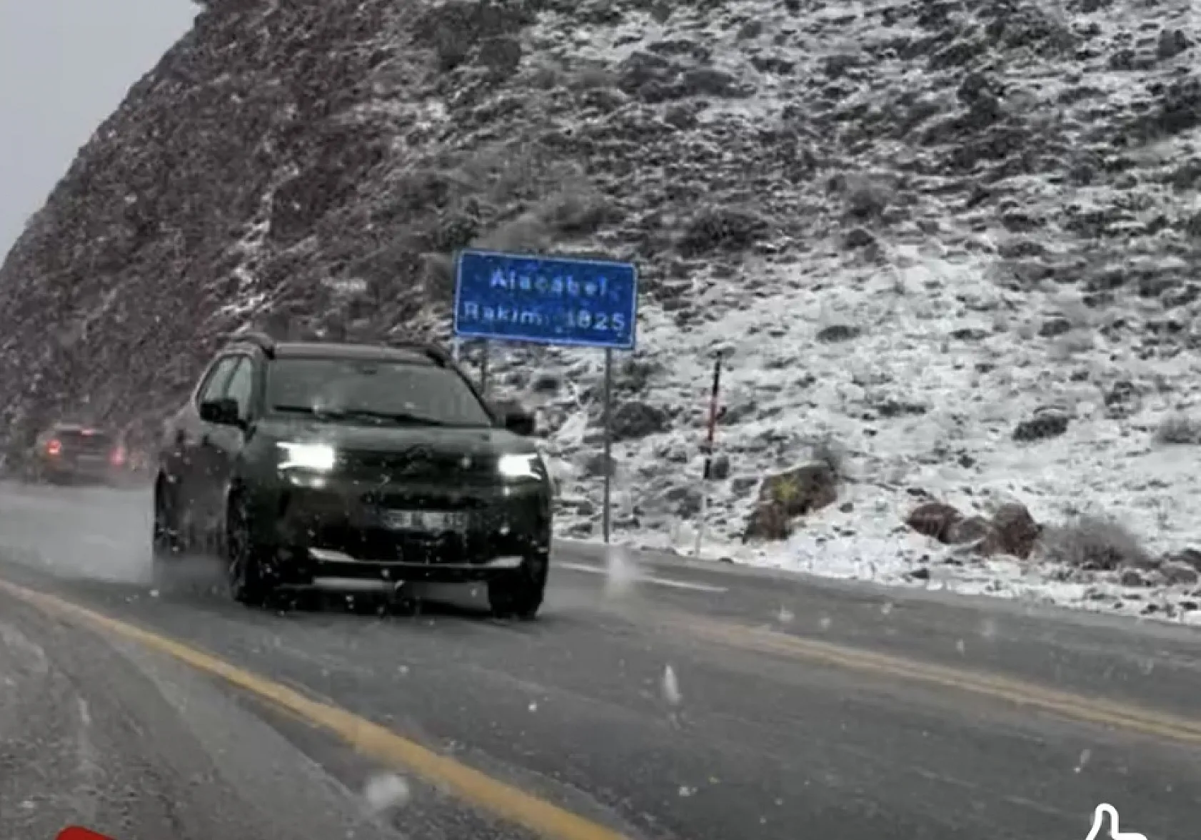 Antalya'ya nisan ayında kar süprizi