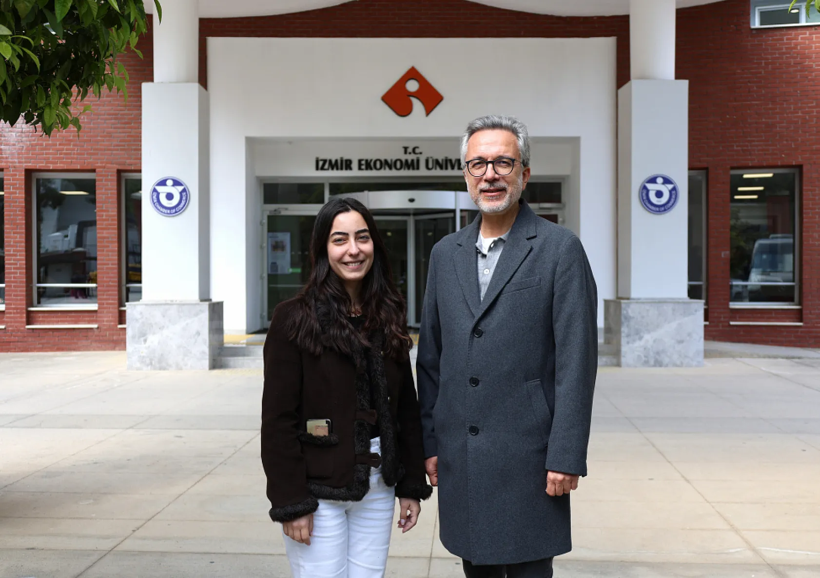 Torun çekti, babaanne oynadı