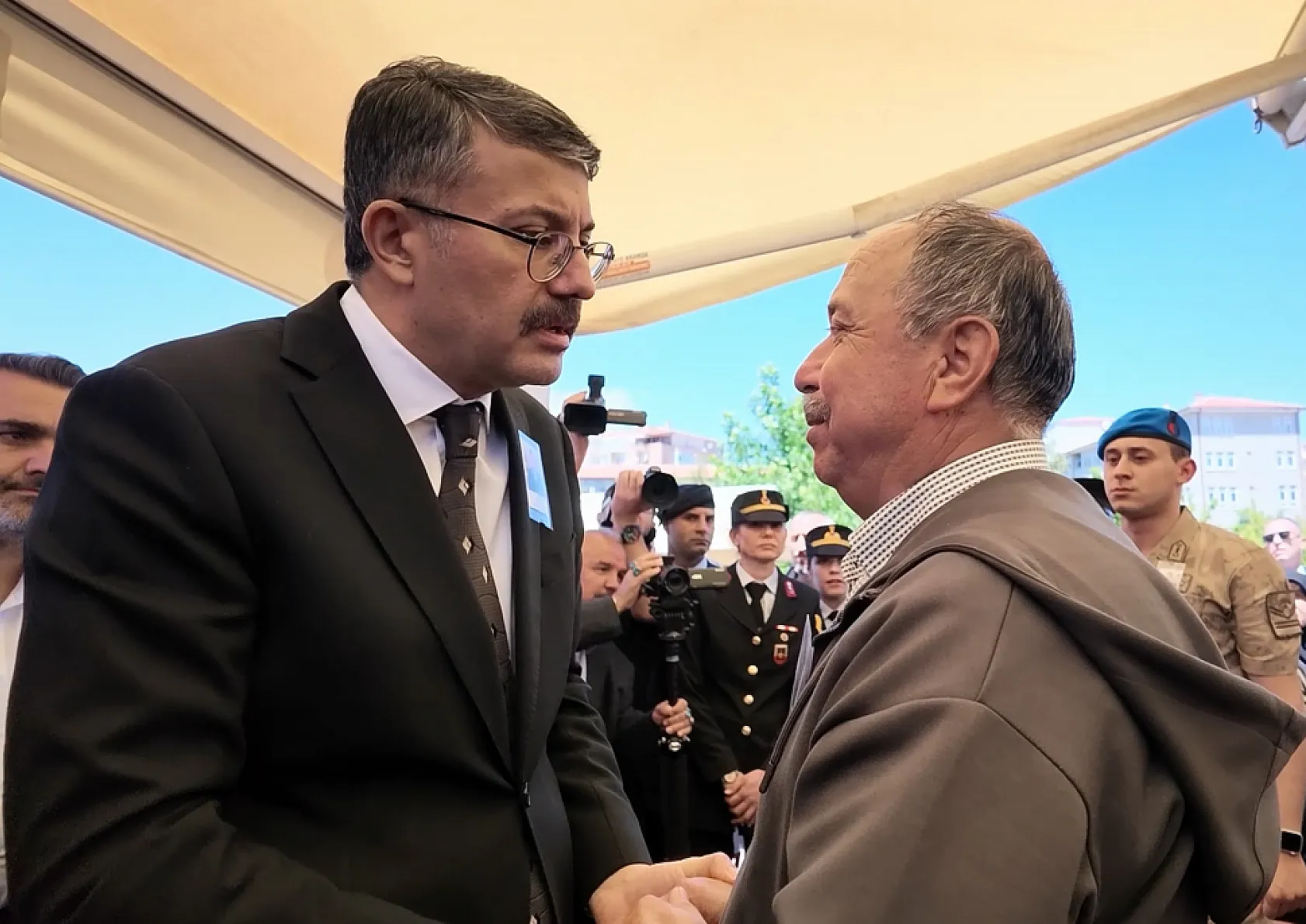 Şehit babasının gururlu duruşu: 'Ben de şehit babası oldum'