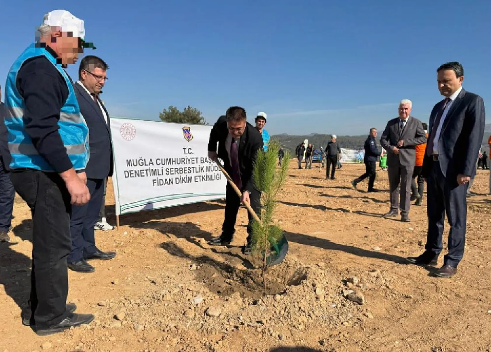 Muğla'da yükümlüler 250 fidanla 'Yeşil Vatana' katkı verdi