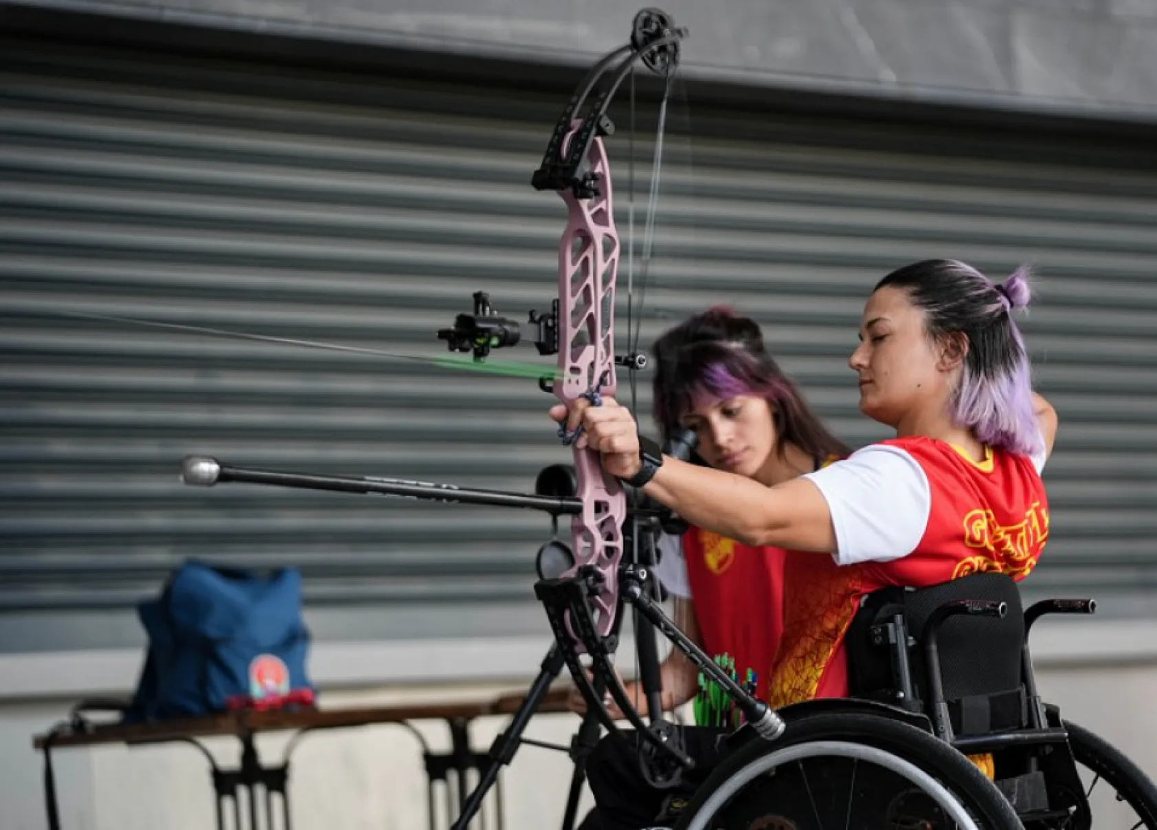 Paralimpik sporcu Büşra Ün, tenisin ardından başladığı okçulukta Türkiye şampiyonluğuna ulaştı