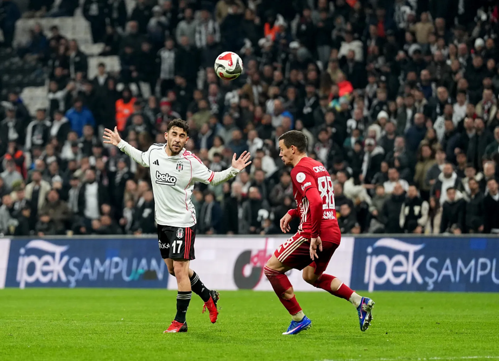 Trendyol Süper Lig: Beşiktaş: 4 - Antalyaspor: 2