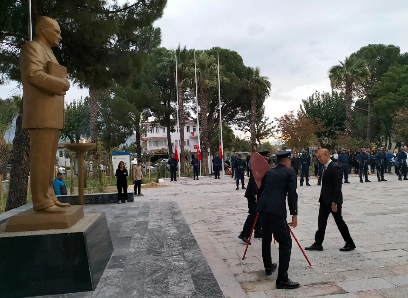 Atatürk ölümünün 86. yıl dönümünde Köyceğiz'de anıldı