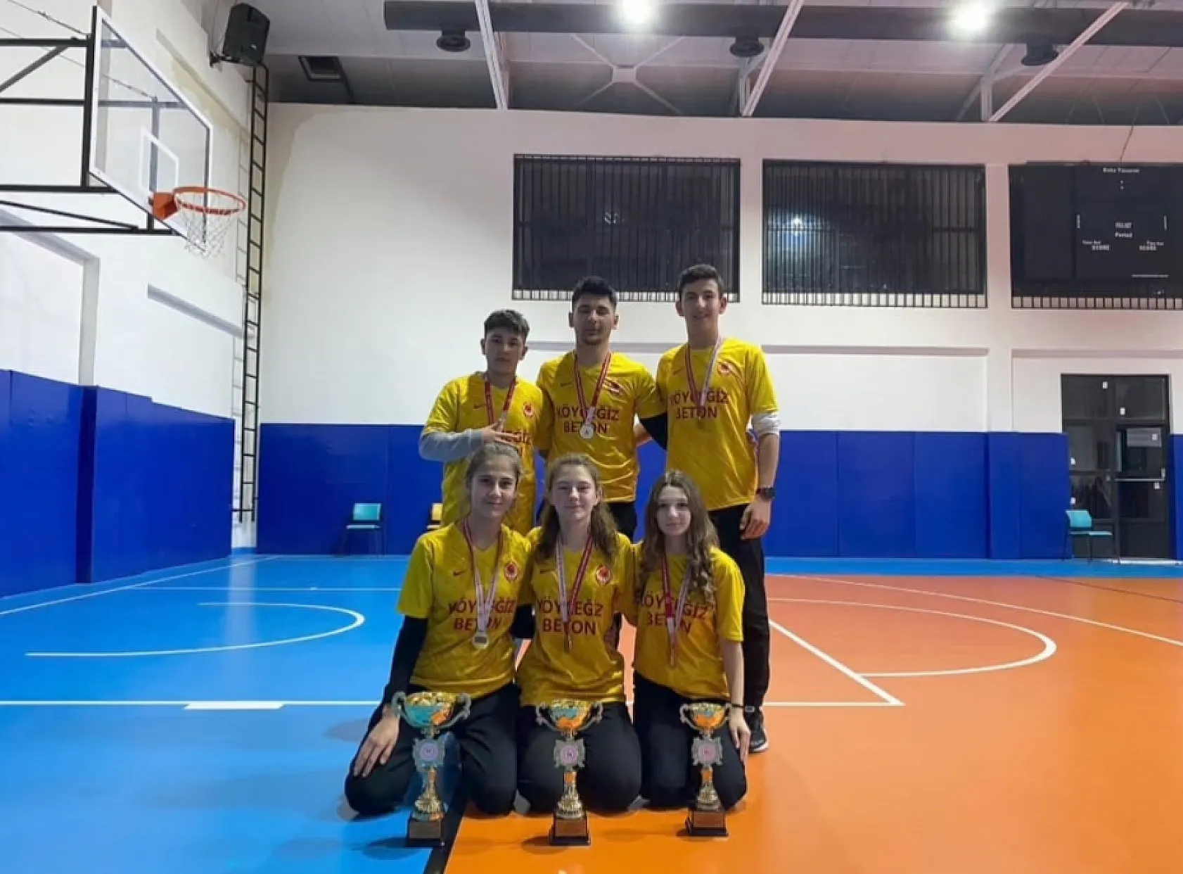 Köyceğiz Naip Hüseyin Anadolu Lisesi Floor Curling Kız Takımı il birincisi