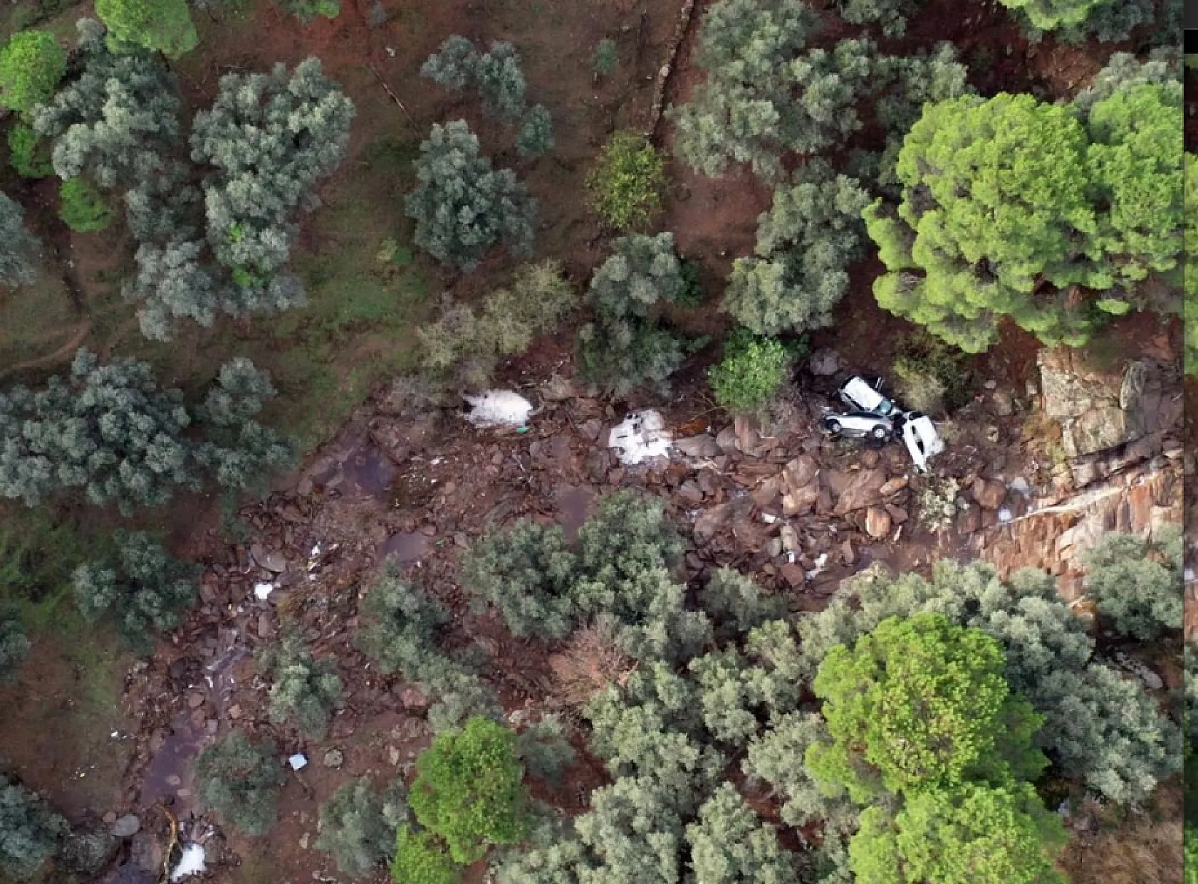 Şiddetli Yağmur, Ege'nin O İlinde 2 Can Aldı! 2 kişiyse kayıp