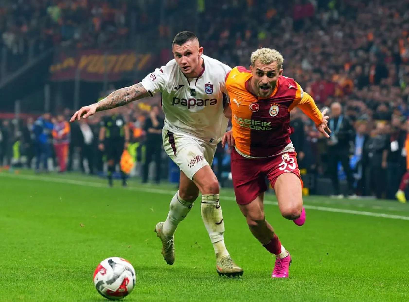 Galatasaray ile Trabzonspor, Turkcell Süper Kupa yarı finalinde karşılaşacak