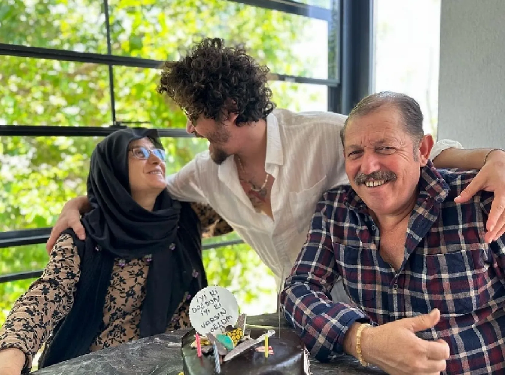 Sosyal medya fenomeni Marul Kafa'nın annesi vefat etti