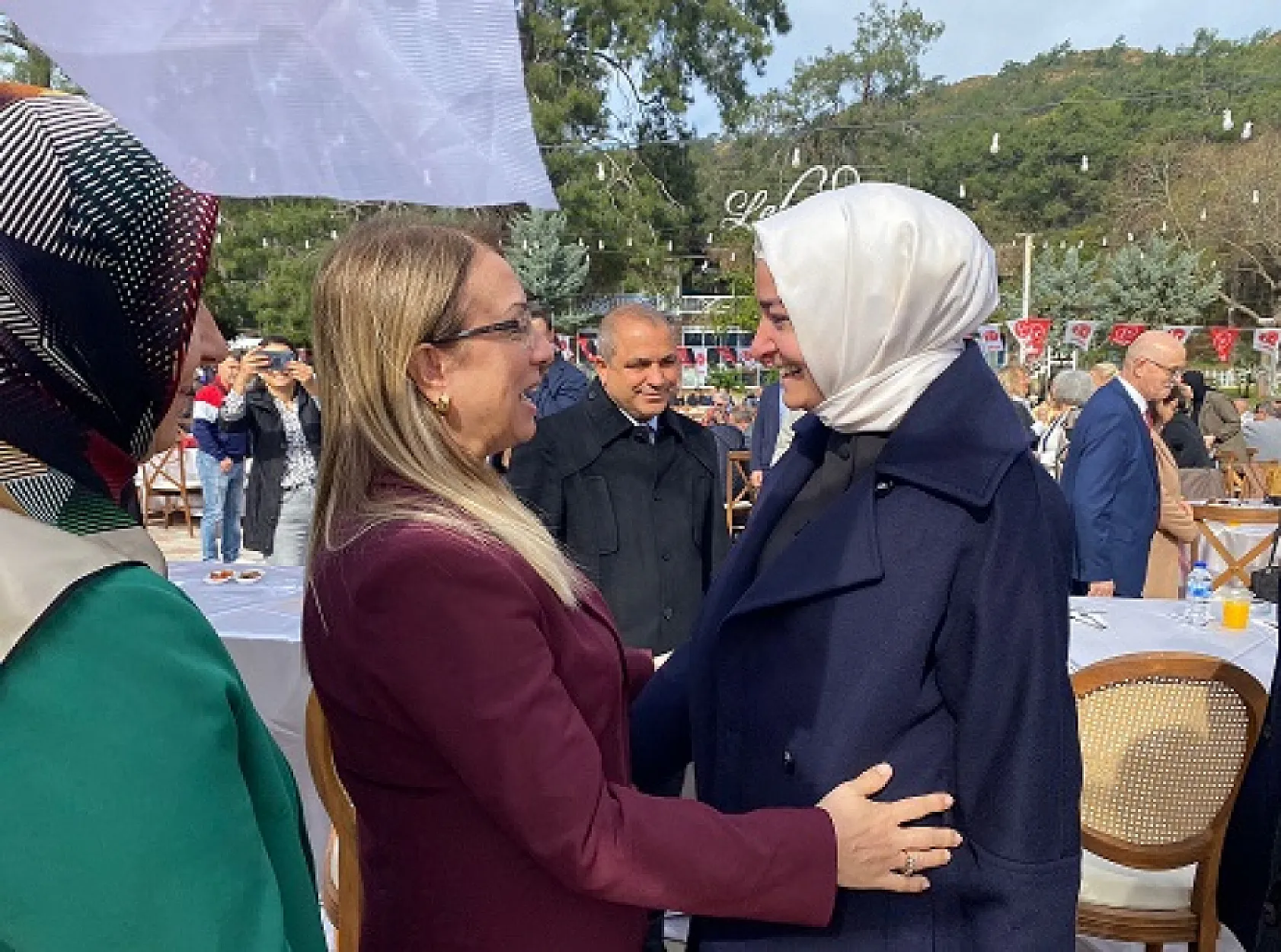 Kökten, 'Efendilik Değil Hizmetkarlık Yapmaya Geliyoruz'