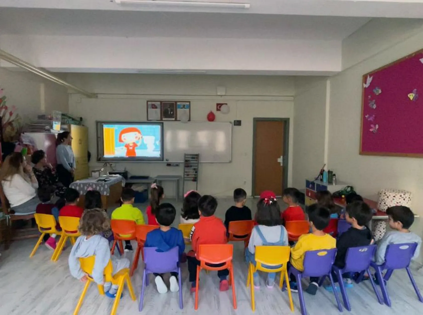 Miniklere ağız ve diş sağlığı bilgilendirmesi