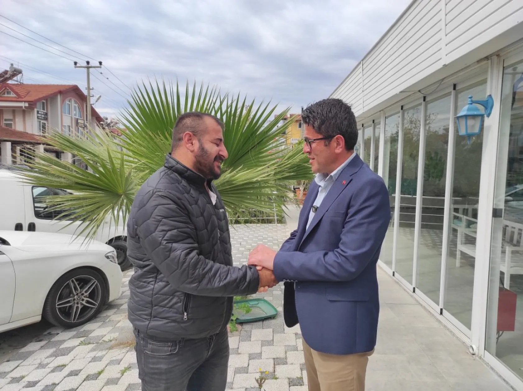 Aday Kökten, Esnaf Ziyaretlerinde Bulundu