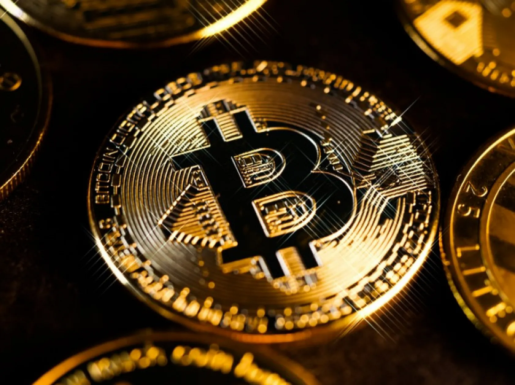 Kripto Piyasalarında Deprem Bekleniyor, Bitcoin'de Rekor Düşüş İddiası