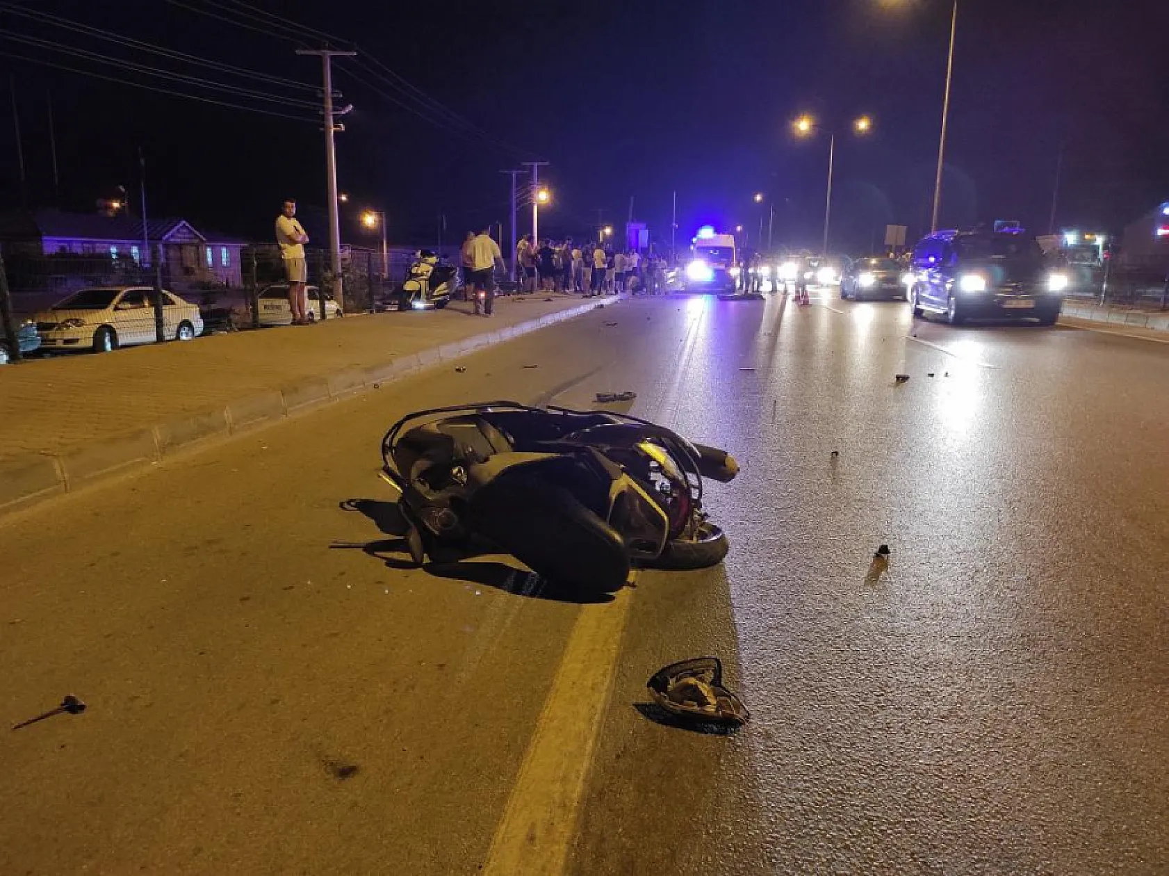 Fethiye'de motosikletle otomobil çarpıştı: 1 ölü, 2 yaralı