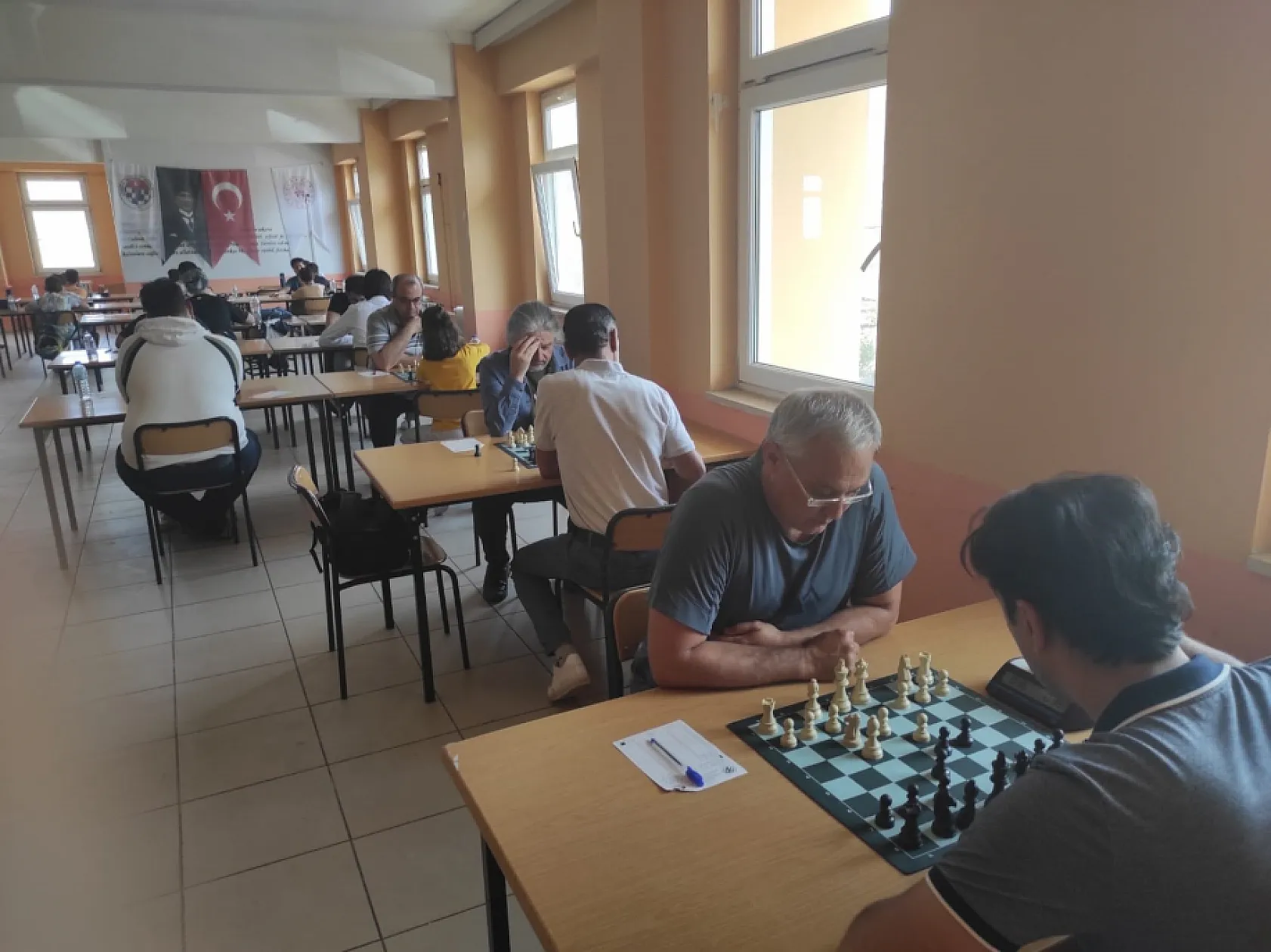 Köyceğiz'de düzenlenen satranç turnuvasına yoğun ilgi